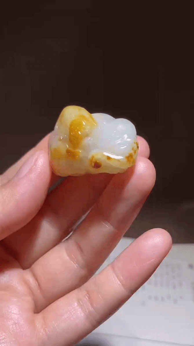 927710 和田玉籽料封侯拜相