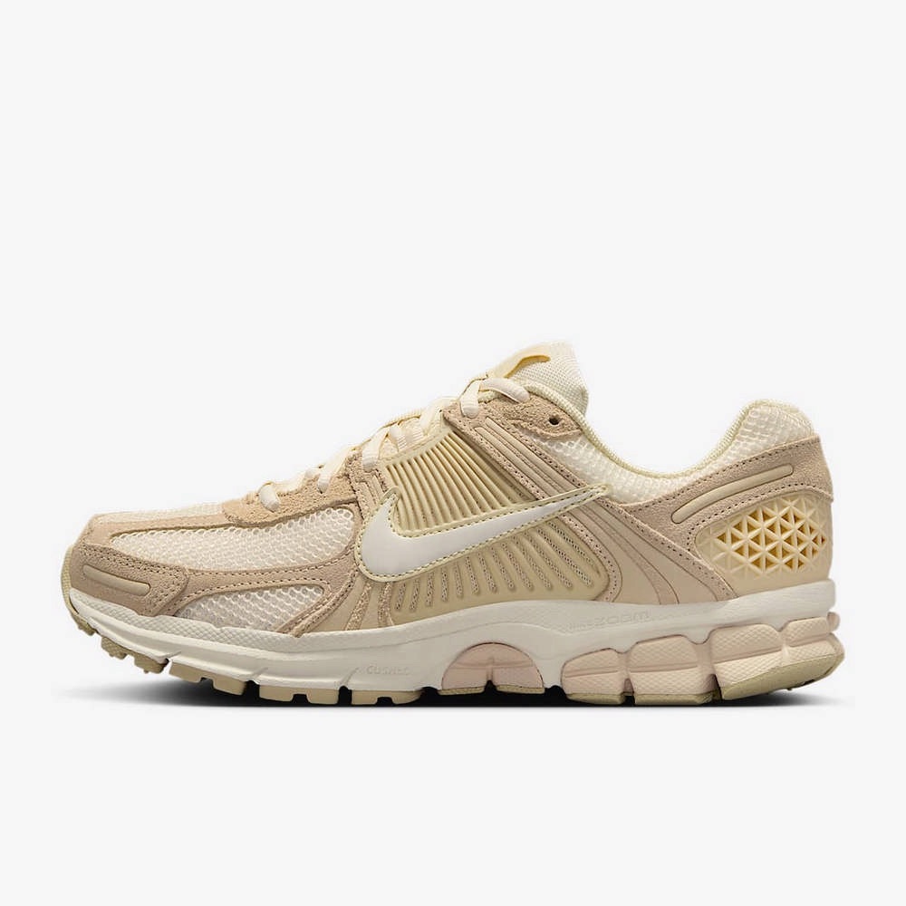 #代購 NIKE W ZOOM VOMERO 5 復古 運動鞋  HQ0458-200 奶茶色