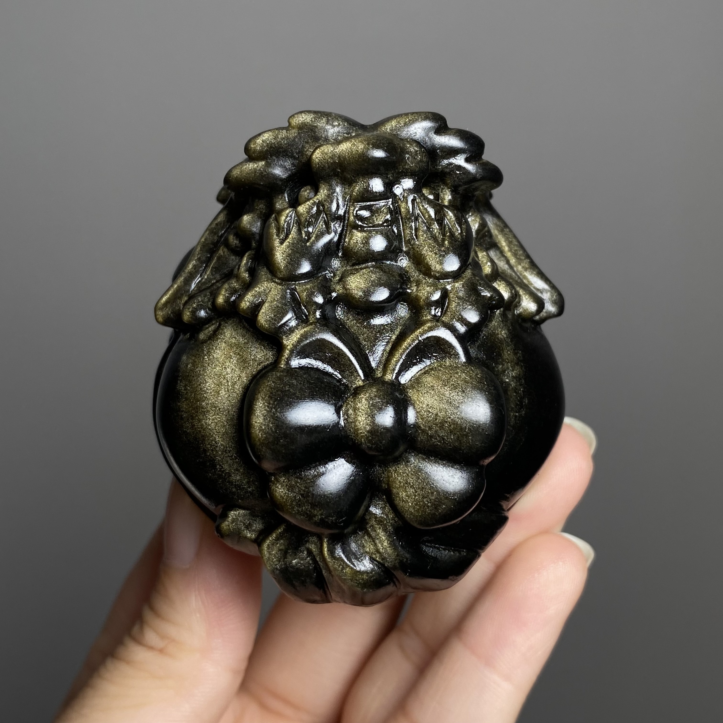 金曜石蝴蝶結龍龜