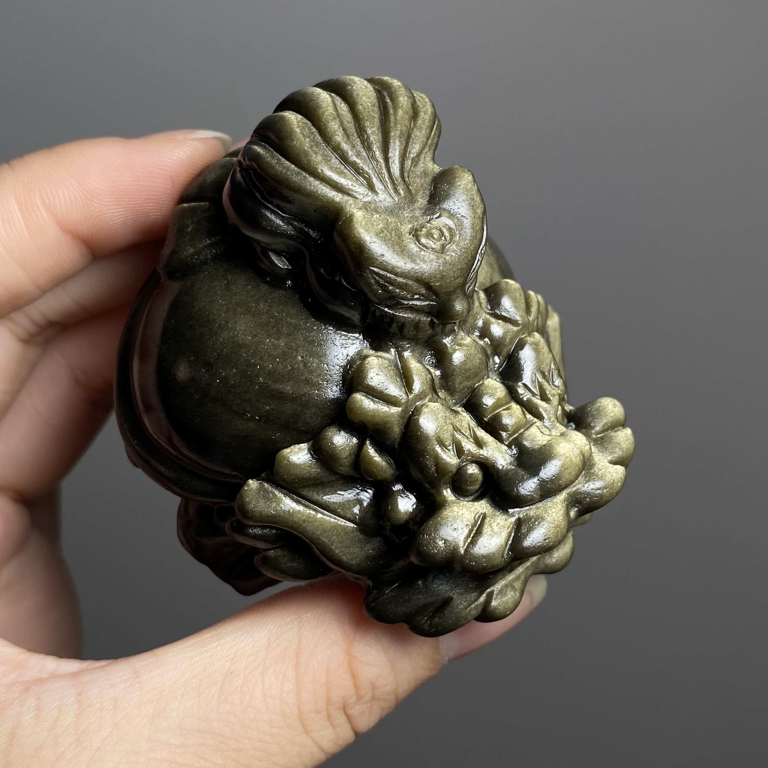 金曜石九尾狐龍龜