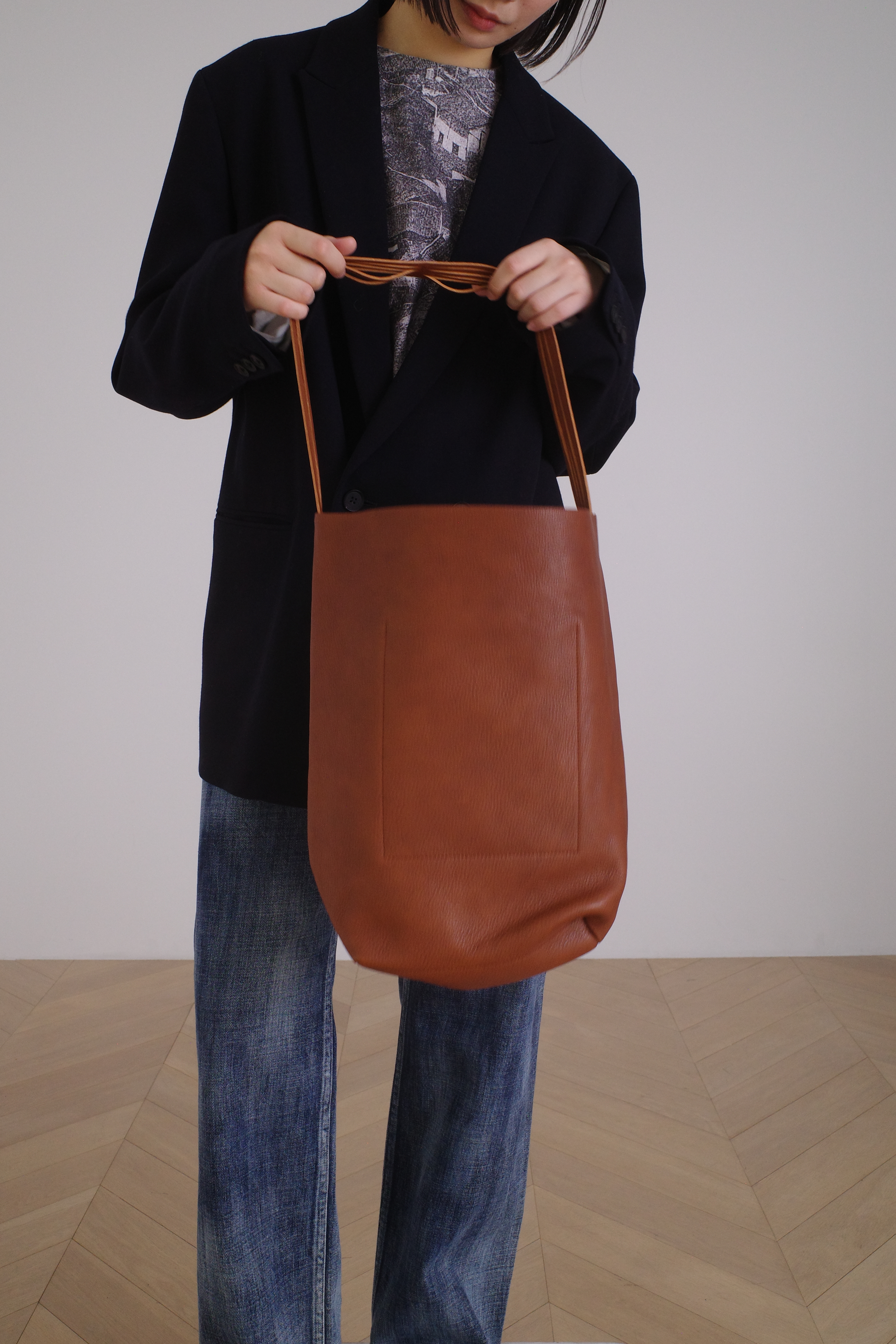 seya. SEYA X ISAAC REINA CHASEN HOBO - M