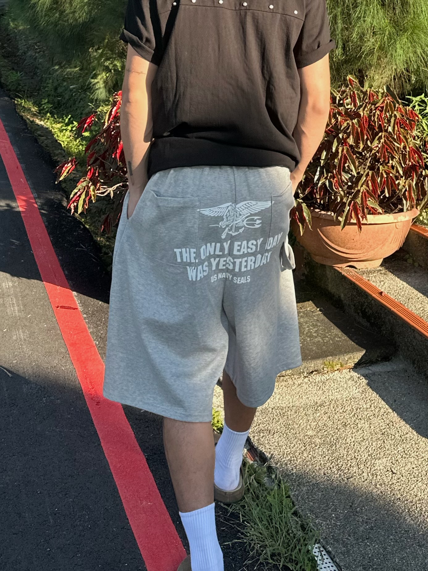 寬鬆打摺 老鷹 棉質舒適膝下褲
