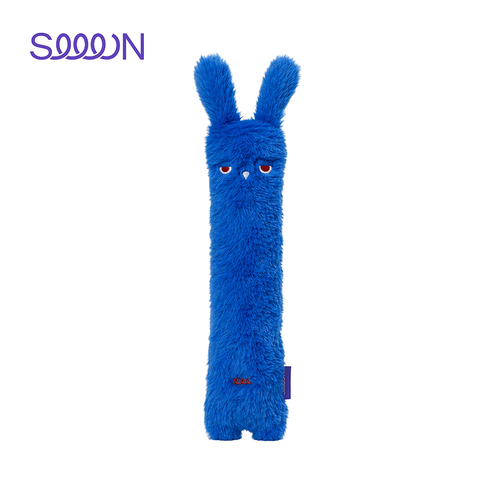 SEEEN｜寵物長形貓草玩具 抱踢玩具 (臭臉兔)