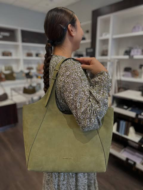 【預購】Michael Kors N100749 Bernie 大號托特包 (橄欖綠)