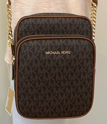 【預購】Michael Kors N100746 Travel 中號老花斜挎包
