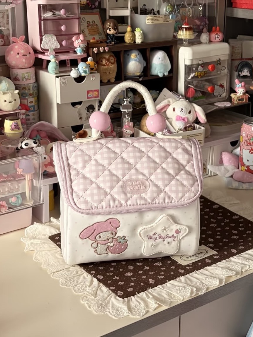 【預購】VANWALK X MY MELODY 美樂蒂 正版授權 三麗鷗 SANRIO 小房子 化妝收納包