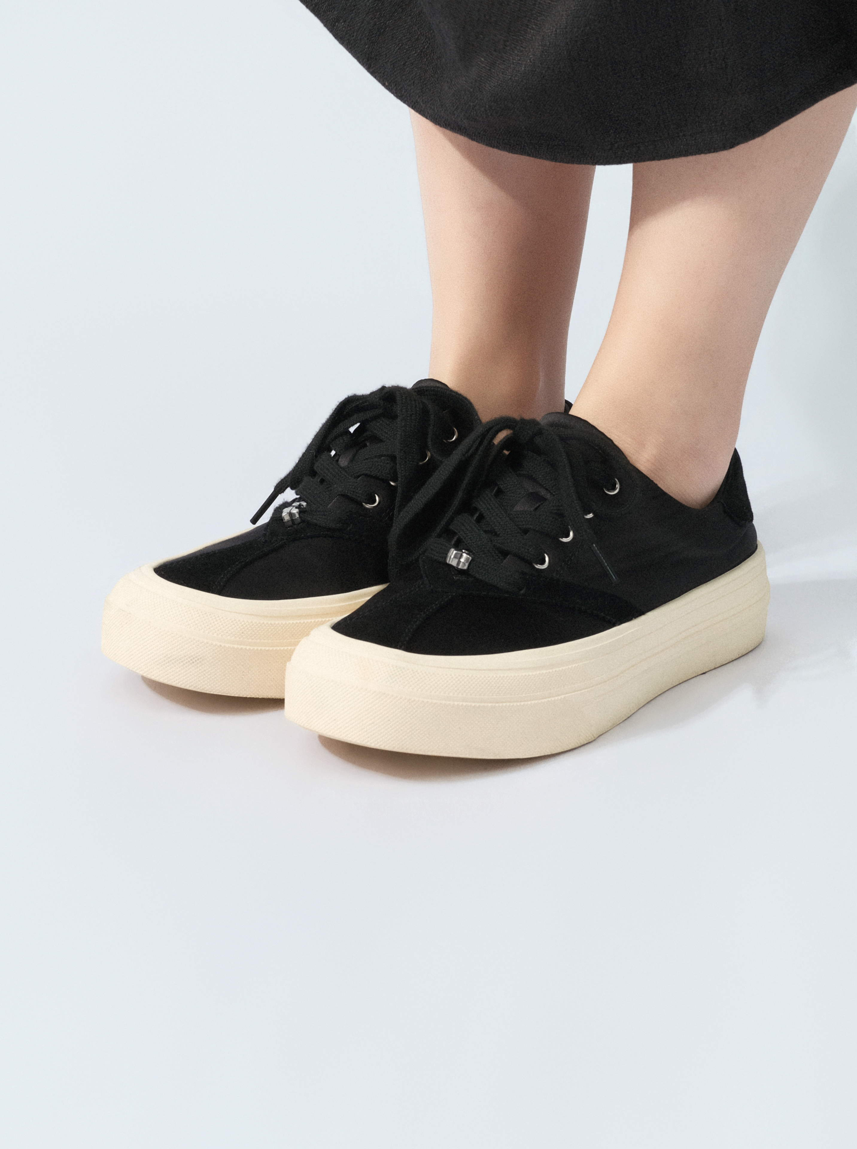 鍛布拼麂皮厚底便服鞋（預購產品）
