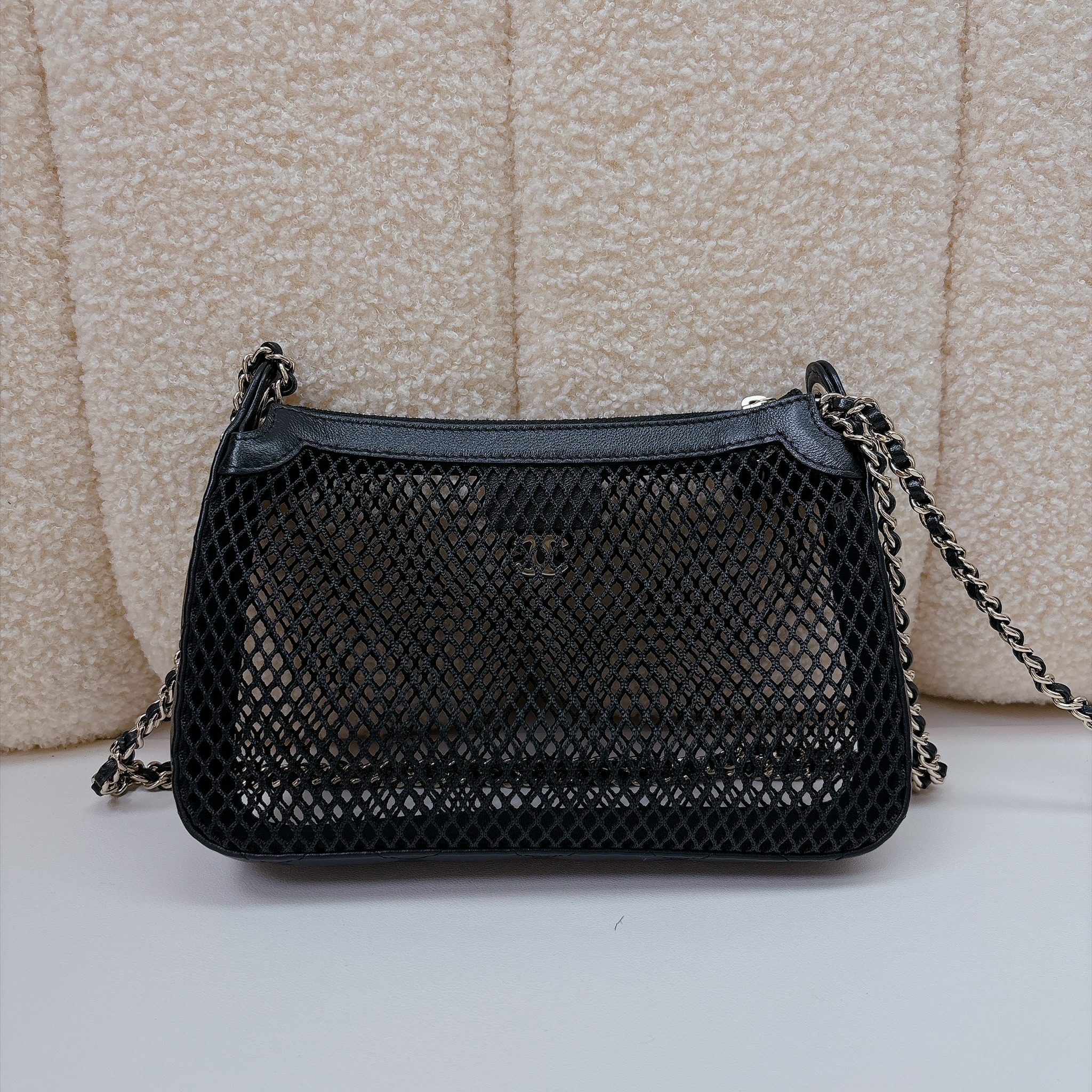Chanel 25S - Black / GHW