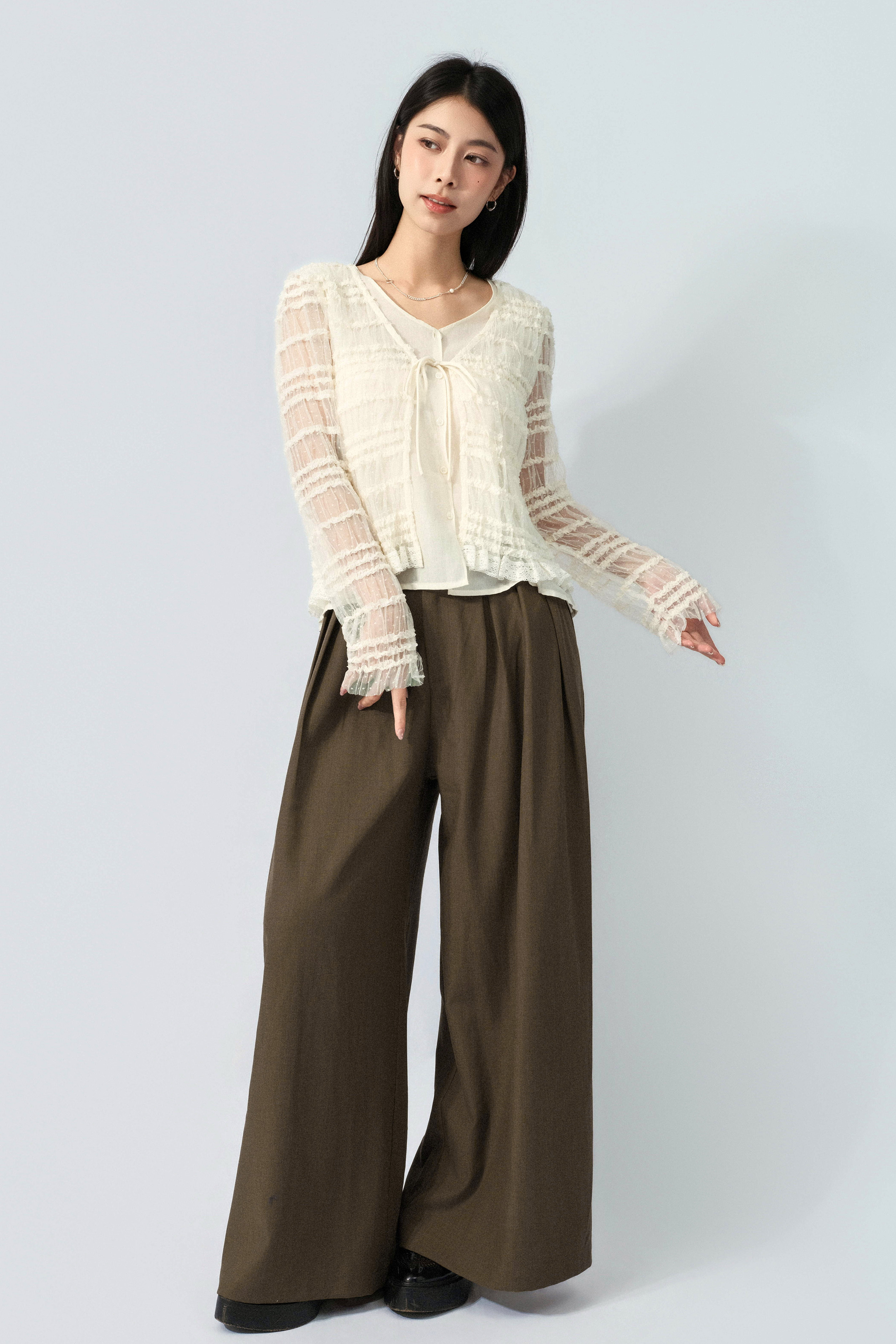 FW26_0113（上衣＋Bra Top＋長褲）