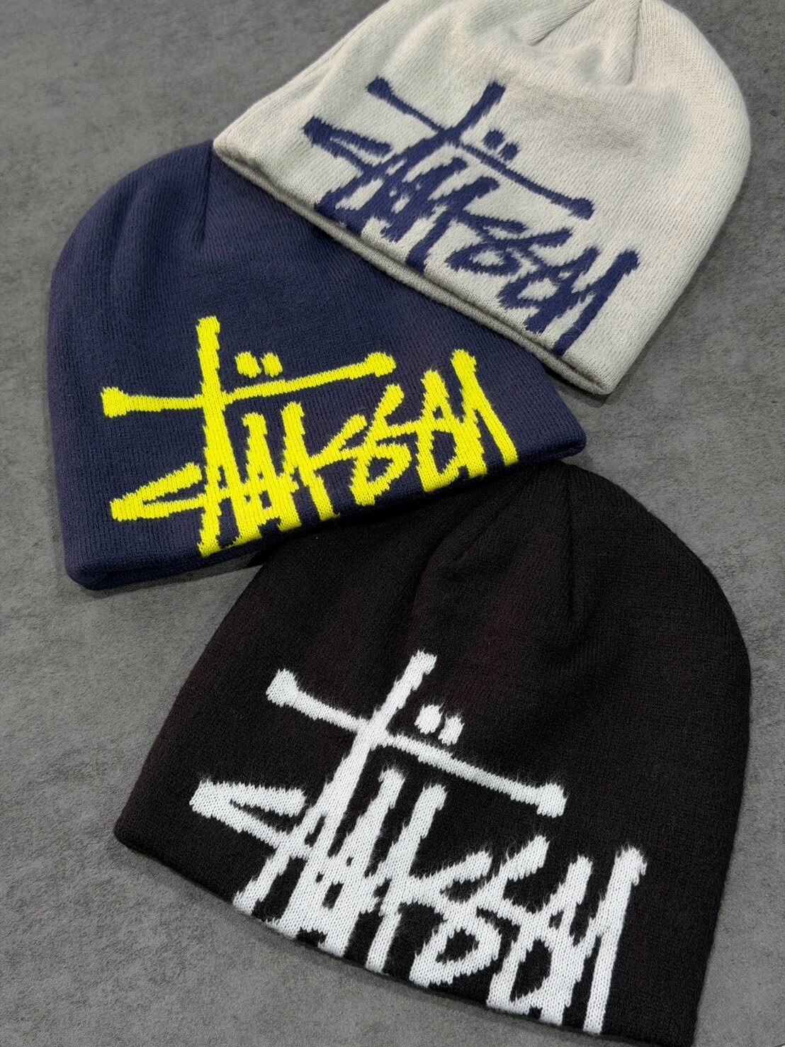 STUSSY BRUSHED OUT BASIC SKULLCAP