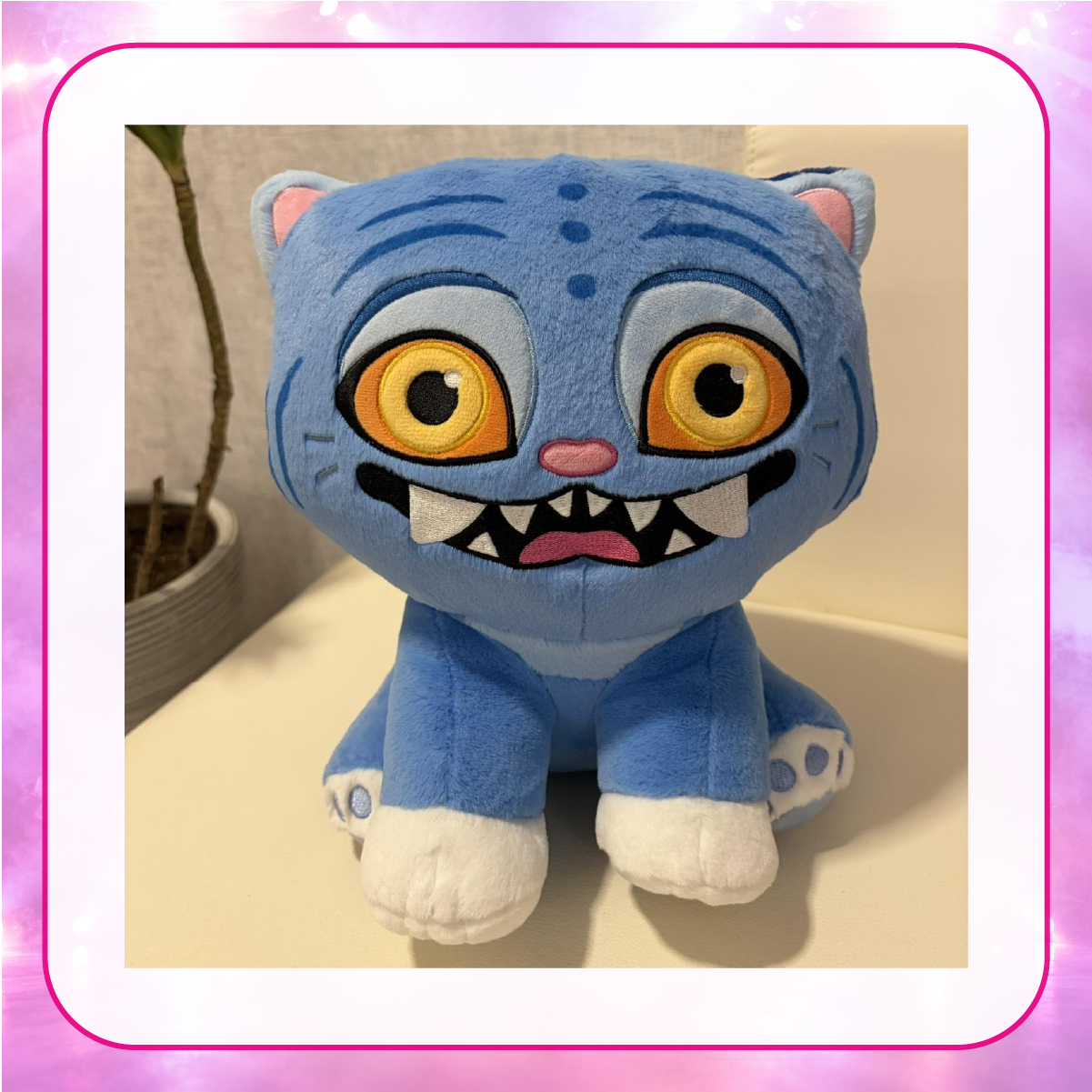【正版庫存 - 微瑕福利出清】Derpy 25cm 坐姿玩偶 🐯（全新倉庫庫存・無原包裝袋）