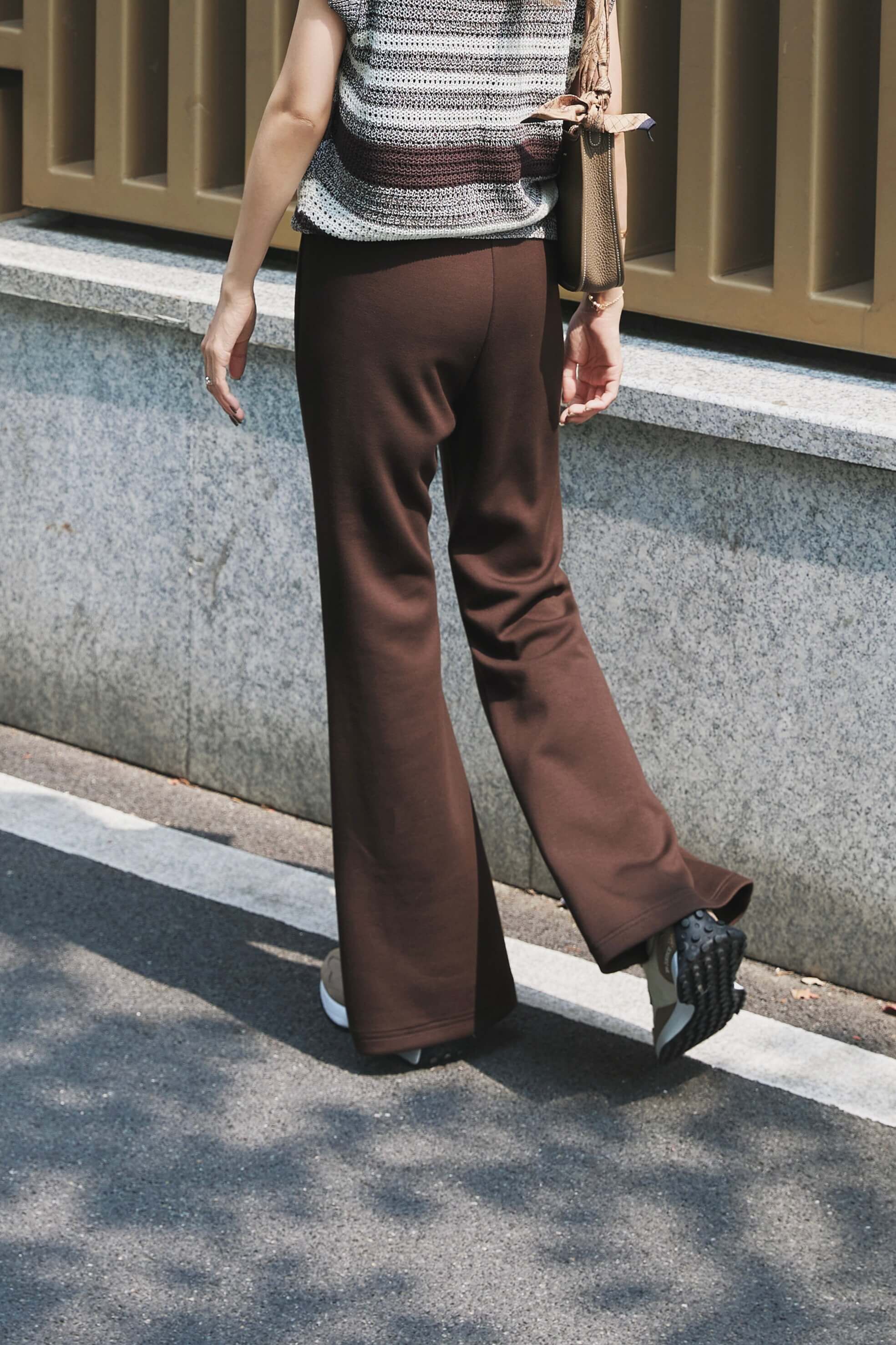 Soft Touch Sport Flared Pants_PT2610L07