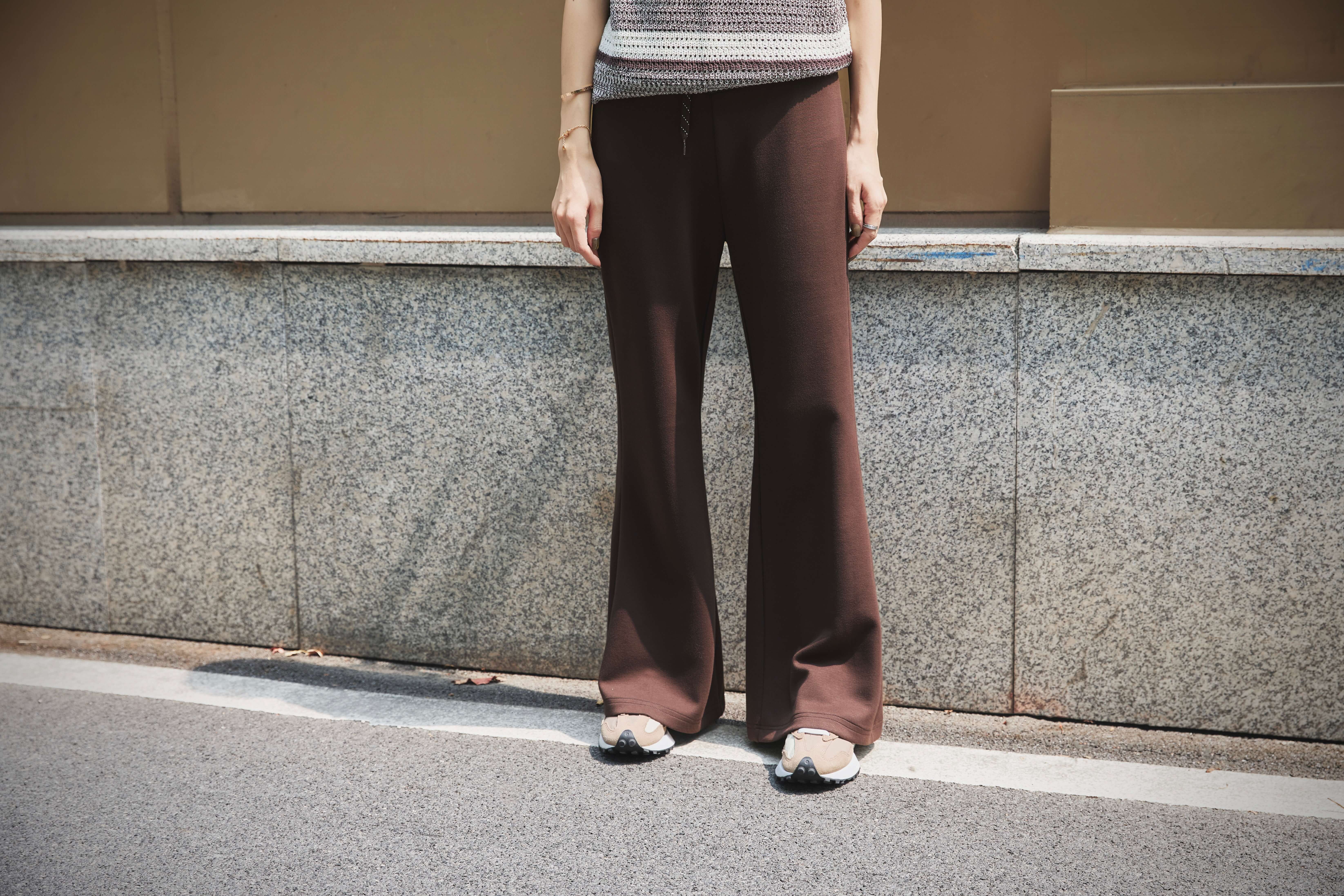 Soft Touch Sport Flared Pants_PT2610L07