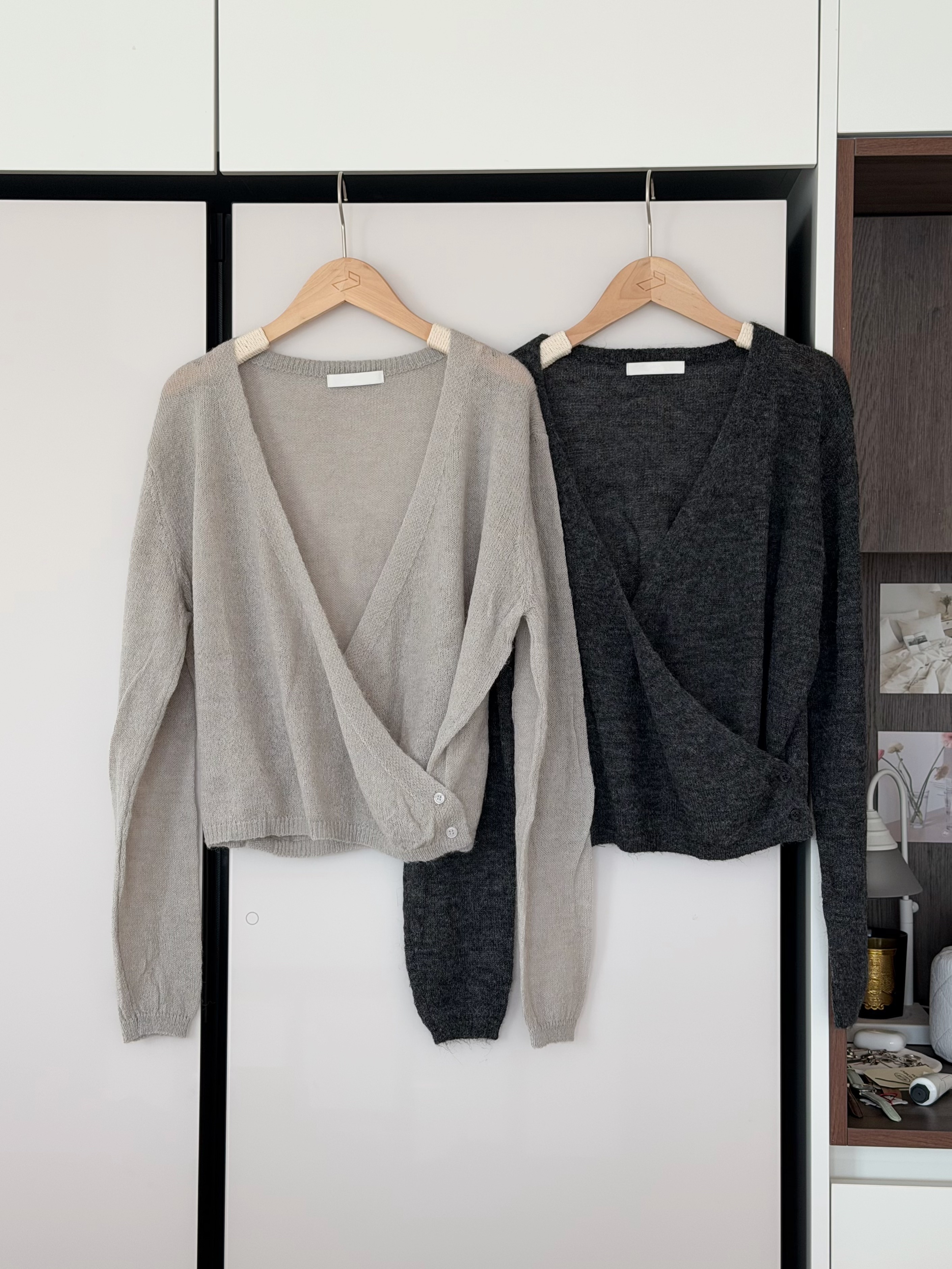 KR723 法式優雅側釦大V領針織衫外套TOP-2色