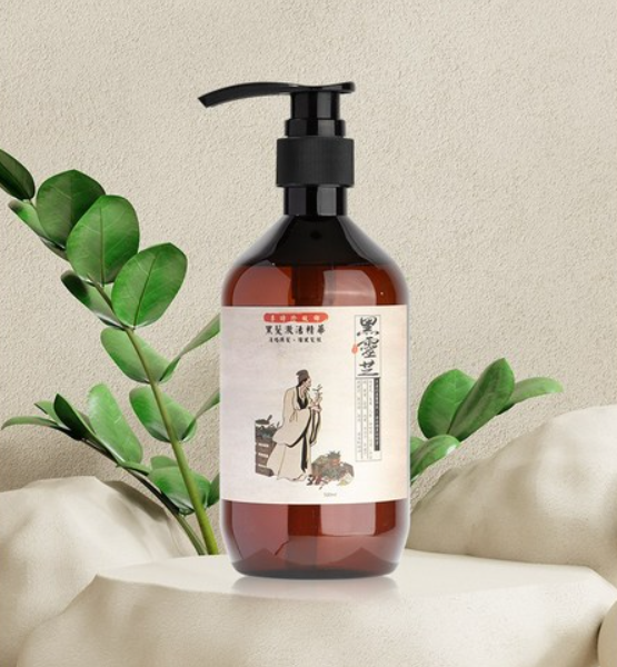 WQ30 李時珍的故鄉黑靈芝養髮止落洗髮精露 500ML