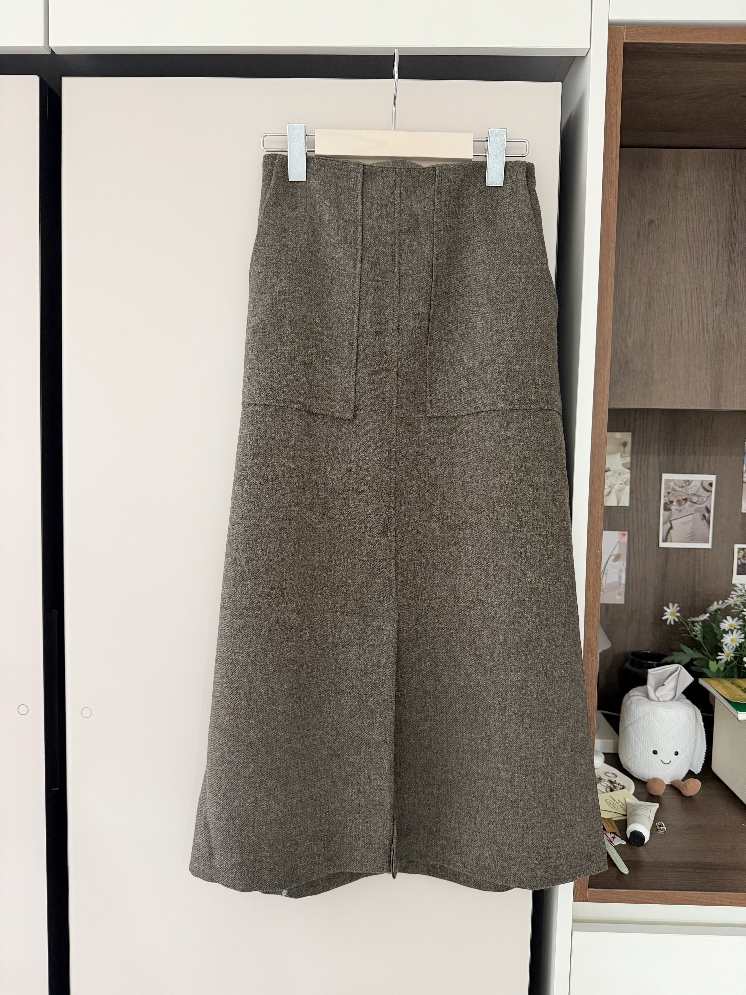 KR748 高腰大口袋直筒開衩長裙-2色