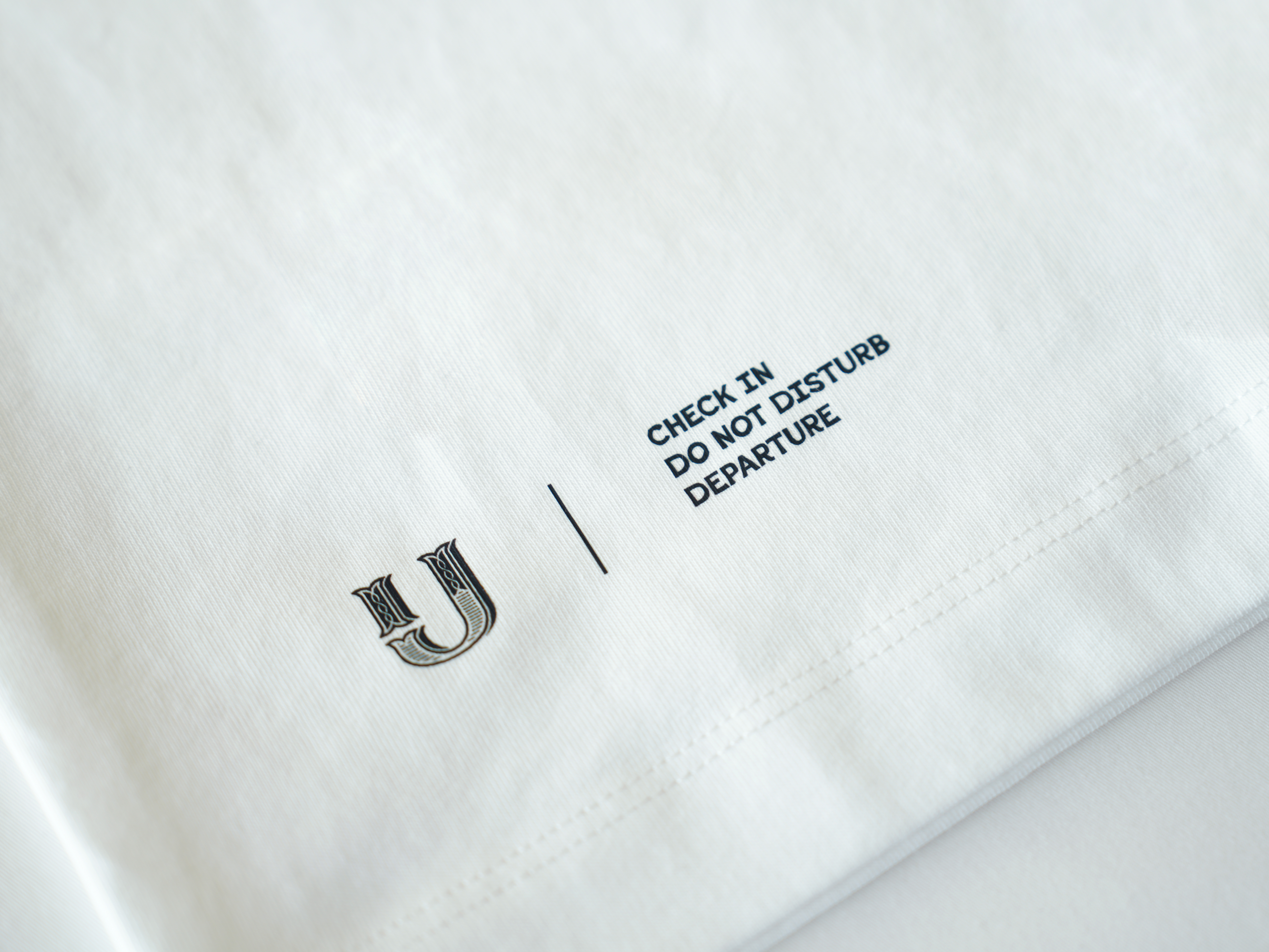 U.I.J LOGO T-SHIRT | 涼感印花標語