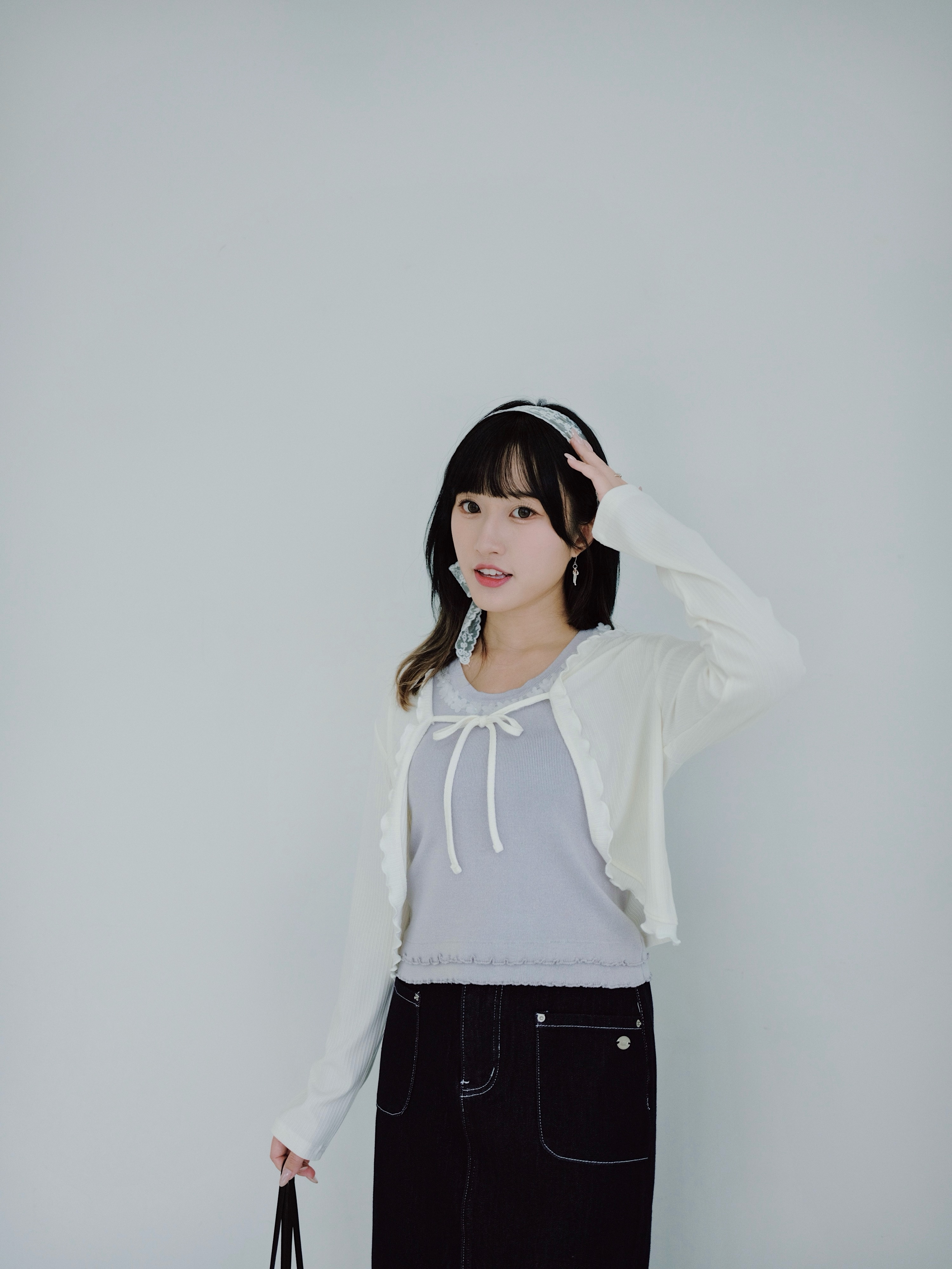 三色 / 柔軟坑紋荷葉邊綁帶外套 / Soft Ribbed Ruffle Tie-Front Cardigan