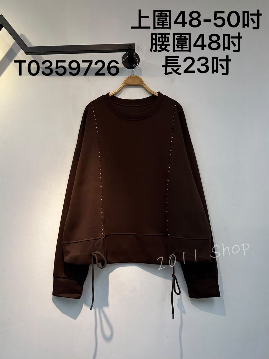 特色百搭明線綁繩TOP  上圍48-50吋 腰圍48吋 長23吋  T0359726