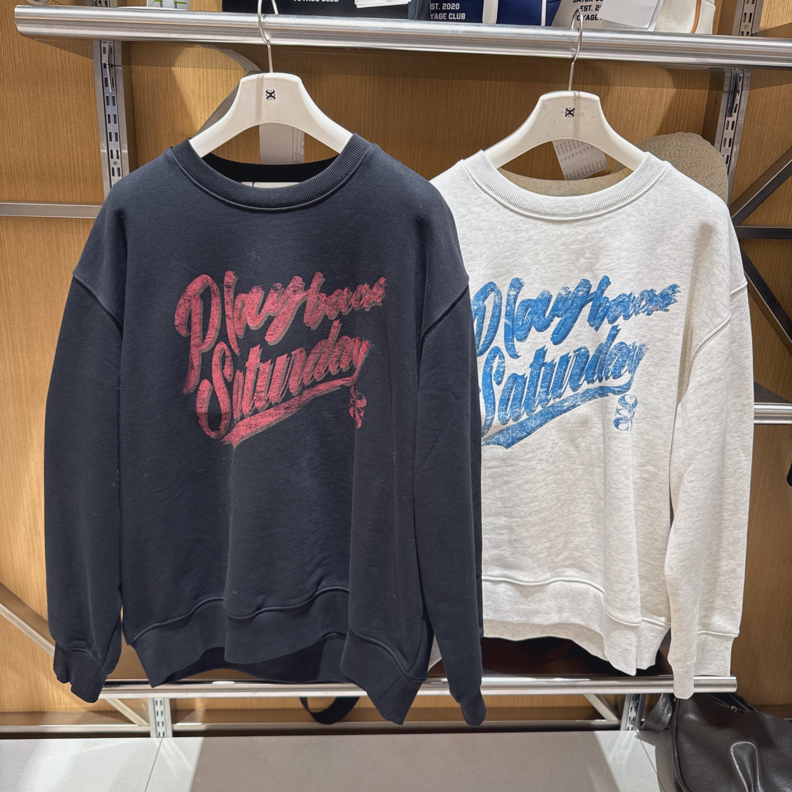 【23】SATUR Playback Saturday Sweatshirt - 2色選擇