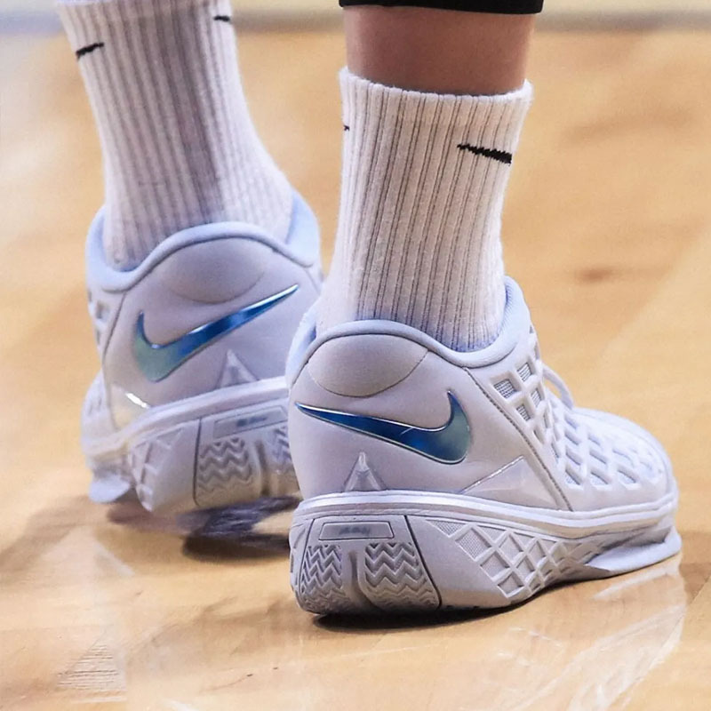 （海外連線代購）男鞋 NIKE KOBE 3 LOW 'Pure Platinum' 白灰 灰藍 曼巴 氣墊 緩震 實戰 籃球鞋【IV7127-001】KOBE3