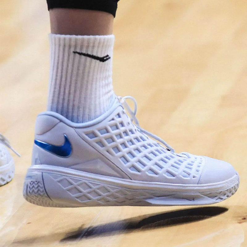 （海外連線代購）男鞋 NIKE KOBE 3 LOW Pure Platinum 白灰 灰藍 曼巴 氣墊 緩震 實戰 籃球鞋【IV7127-001】KOBE3