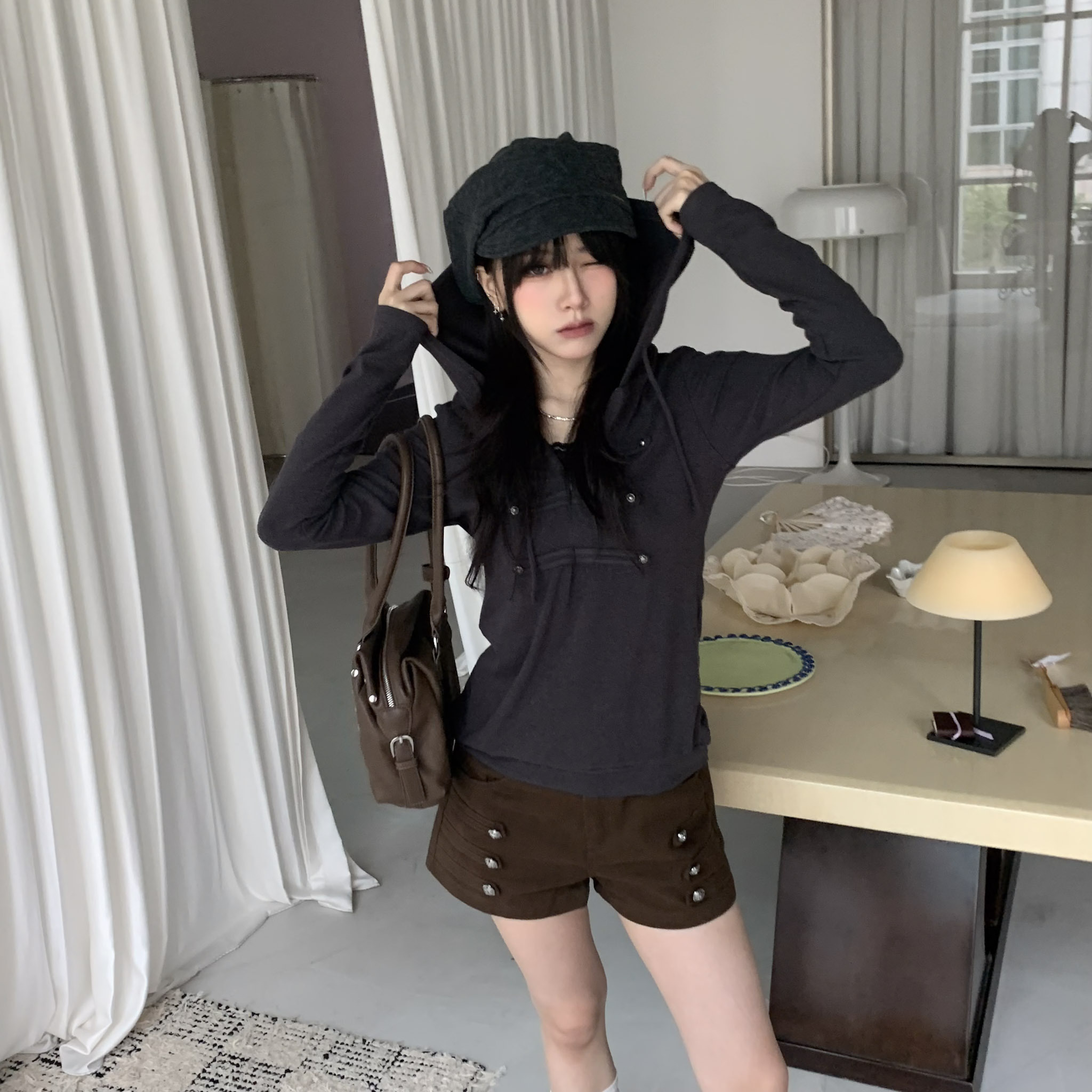 ISA_時髦辨識度! 拿破崙釦連帽拉鍊外套_69062