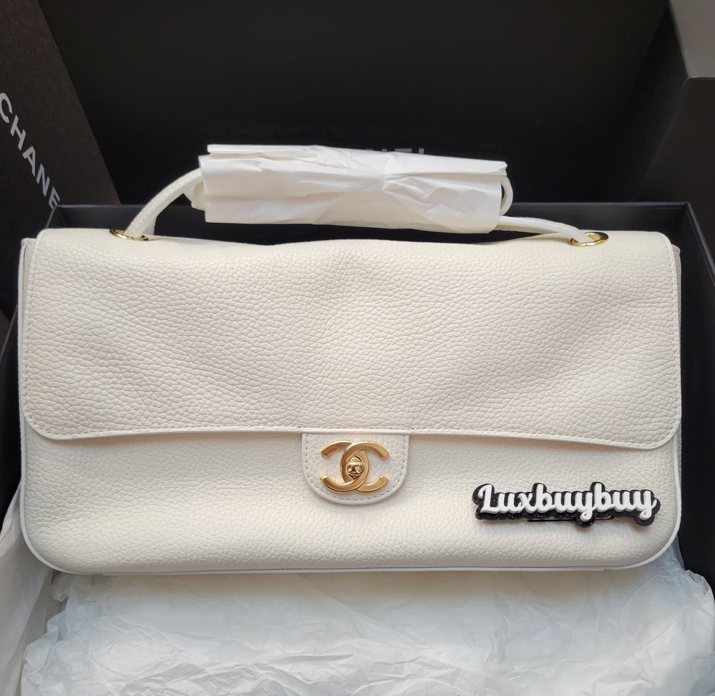 CHANEL AS6231 MAXI FLAP BAG WHITE/GOLD
