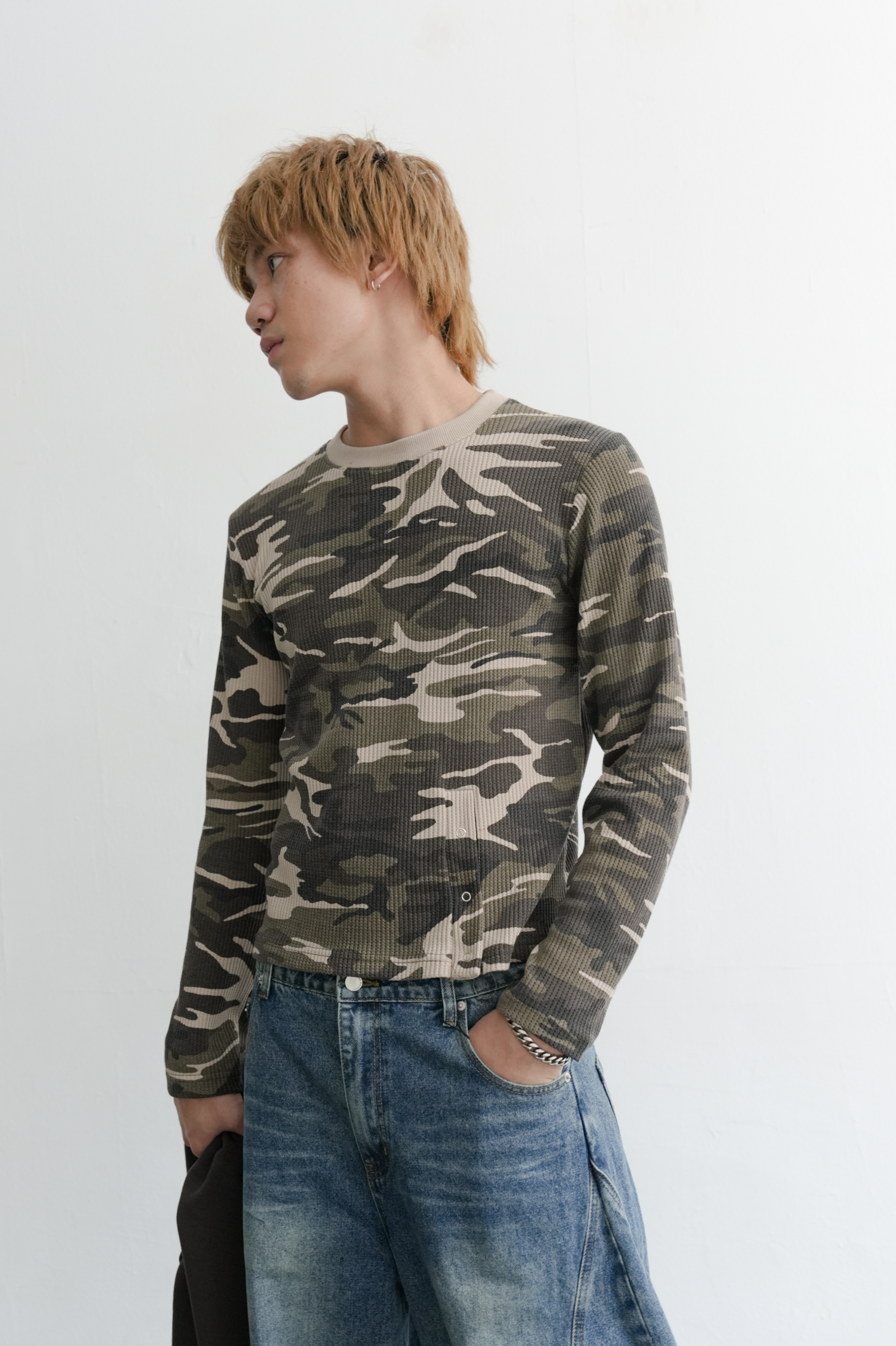 camo waffle snap slit long sleeve #上衣