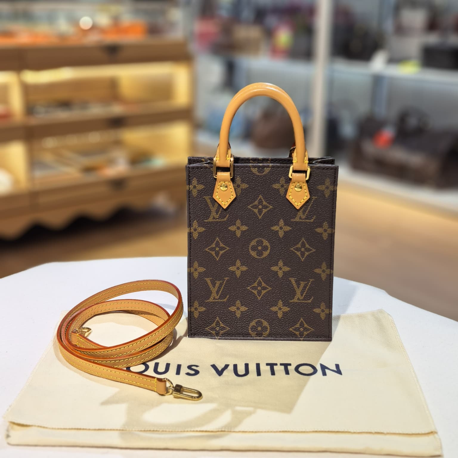 95%NEW二手LV琴譜袋, M69442, Petit Sac Plat , 啡色老花帆布拼牛皮, LV Monogram, #香榭站正品