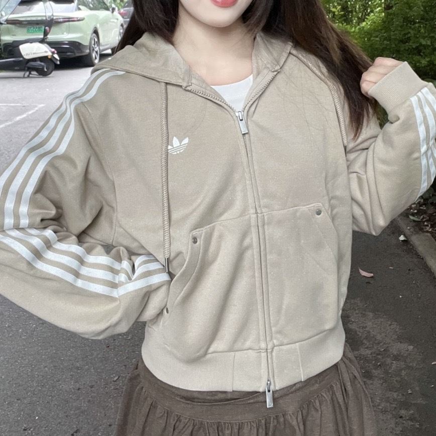 ADIDAS ORIGINALS WILD 卡其 奶茶色 細閃印花 連帽外套 秋冬服飾 KX4913