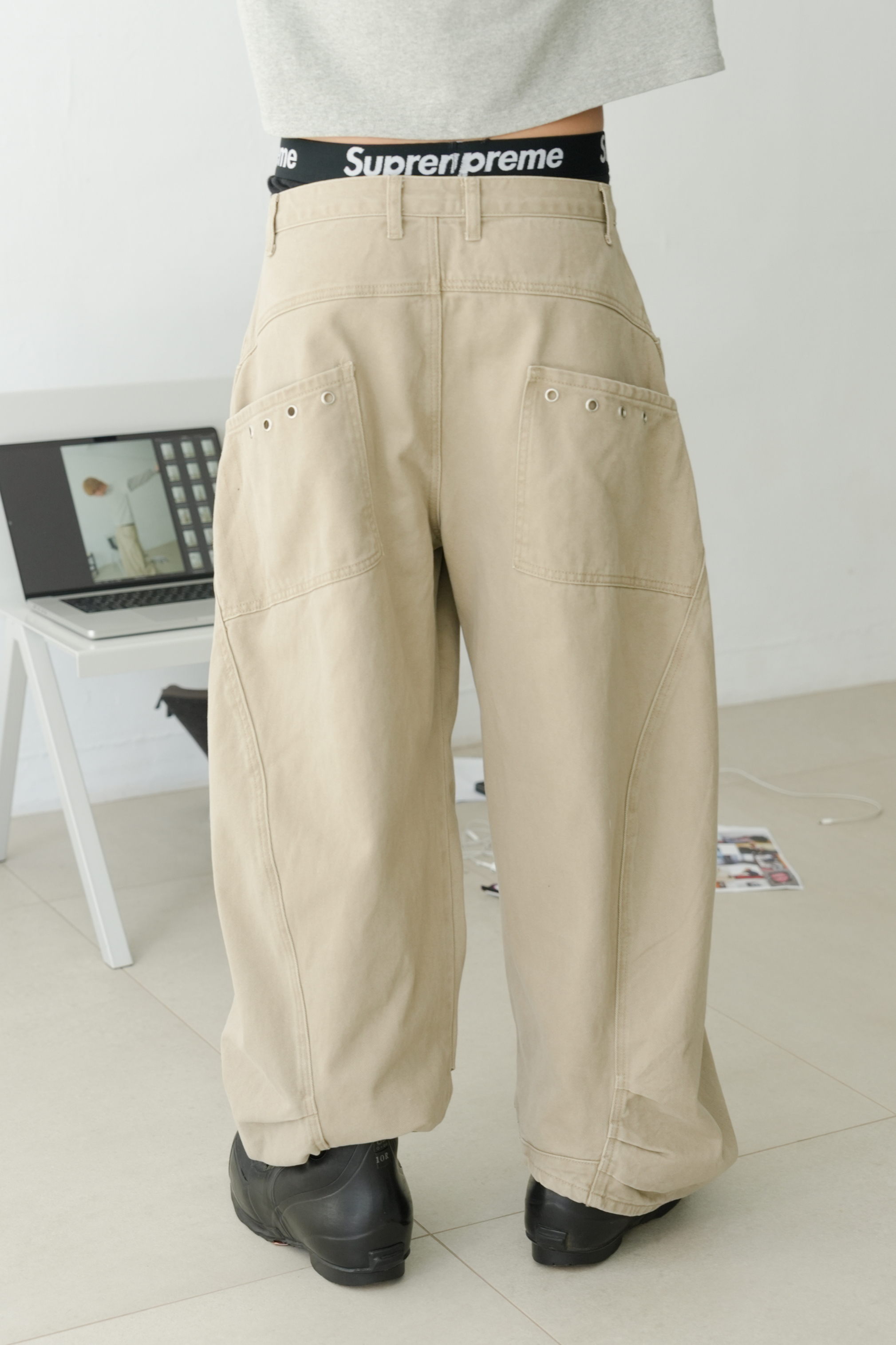curve eyelet pants #長褲