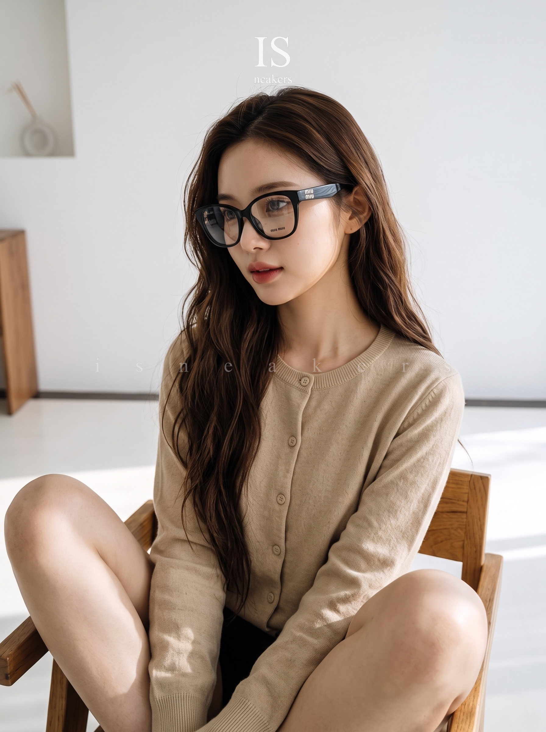iSNEAKERS｜MIU MIU 繆繆 光學黑框眼鏡 不規則形 女款 MU02VV-1AB1O1