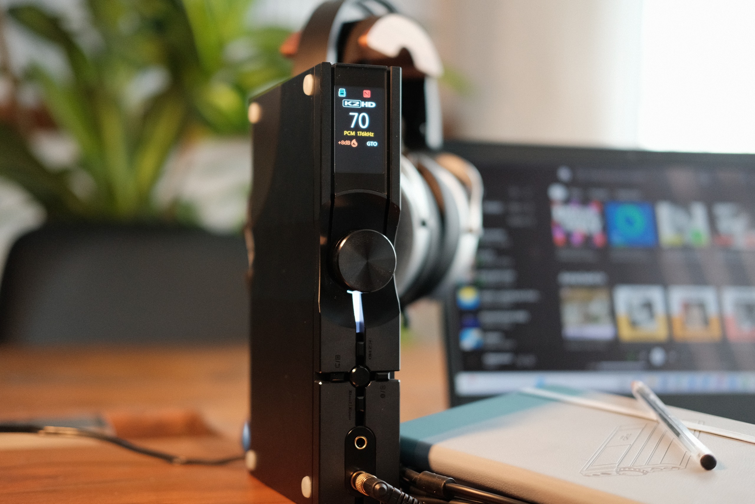 NEO iDSD 3 · A vertical place for your headphones