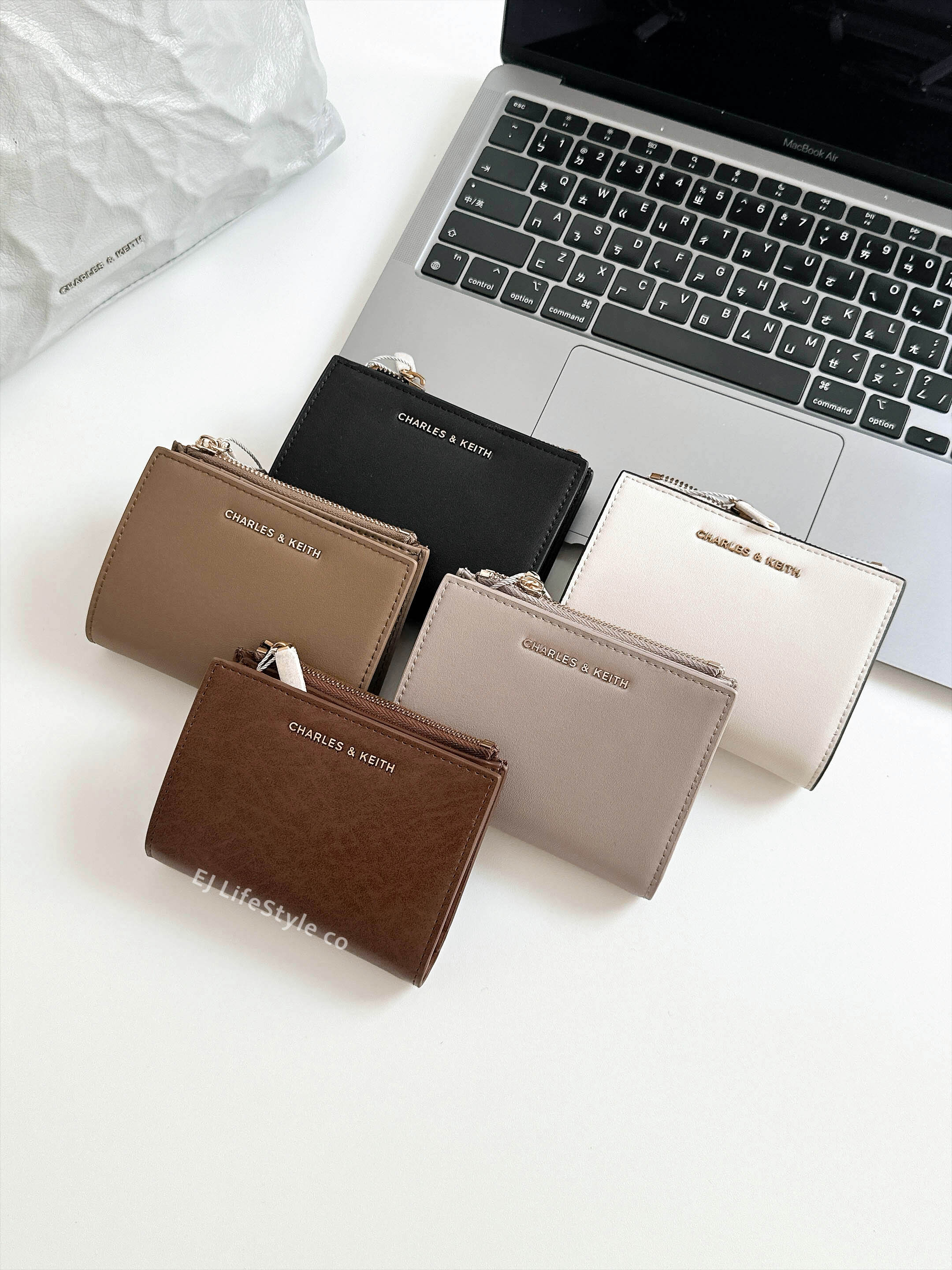 Charles & Keith 小CK Harmonee 拉鍊短夾 皮夾 錢包 卡夾 肩背包 / 現貨