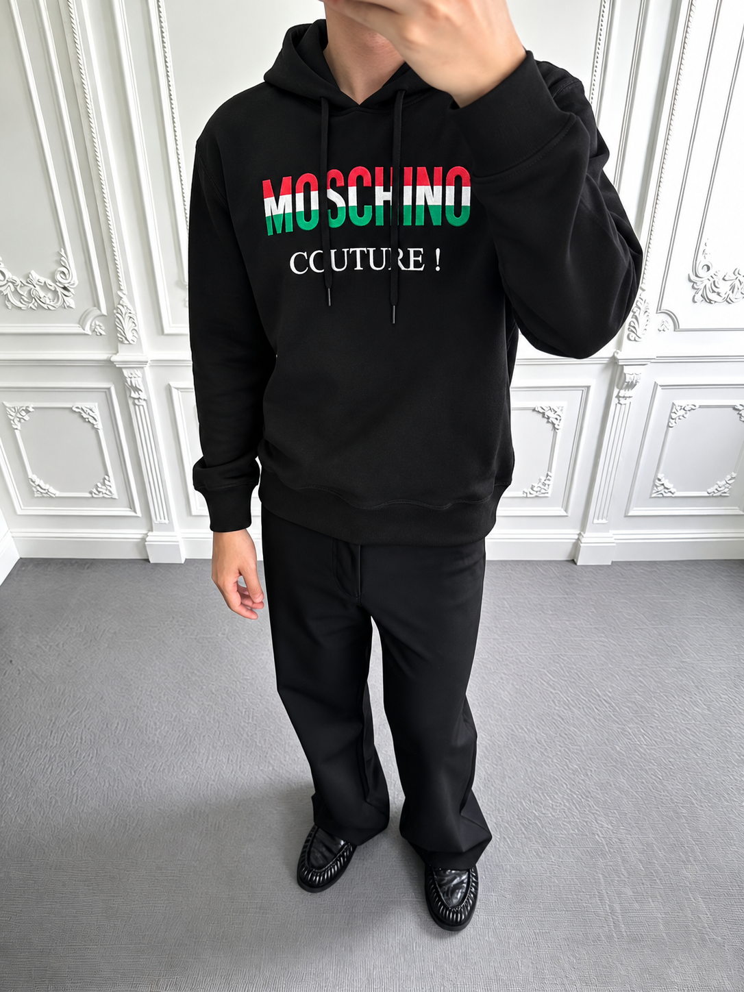 【預購】S100804 Moschino 三色LOGO連帽衛衣(黑色)