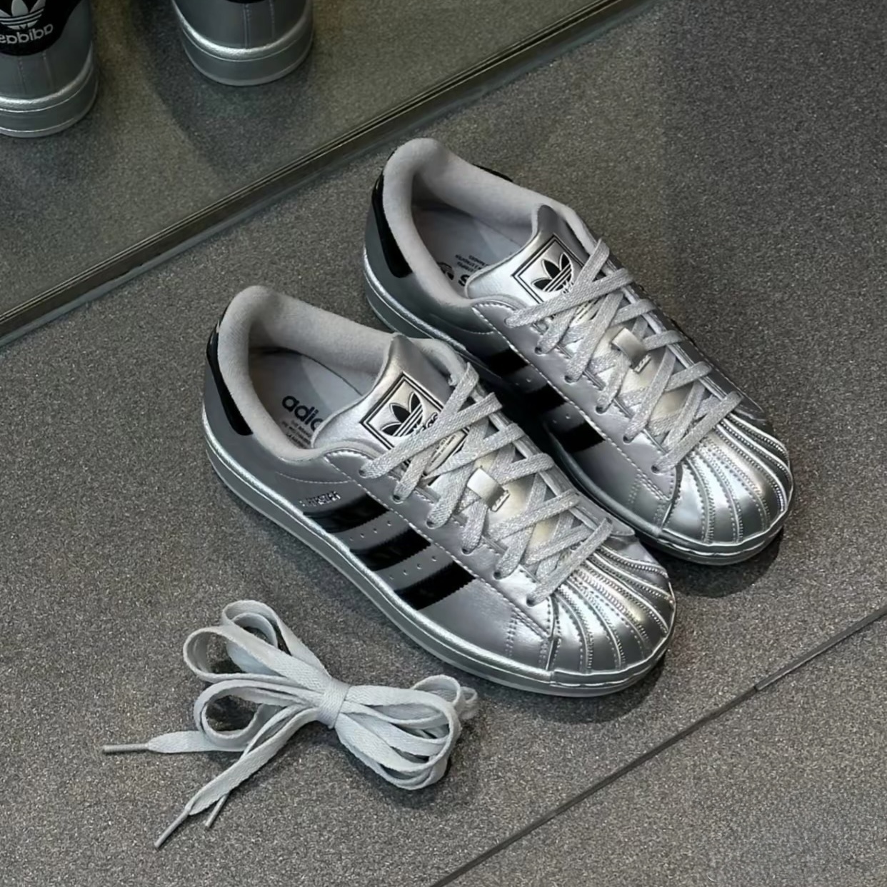 ADIDAS SUPERSTAR II 銀黑 灰銀 貝殼鞋 亮皮 雙鞋帶 休閒 女鞋 LA3779