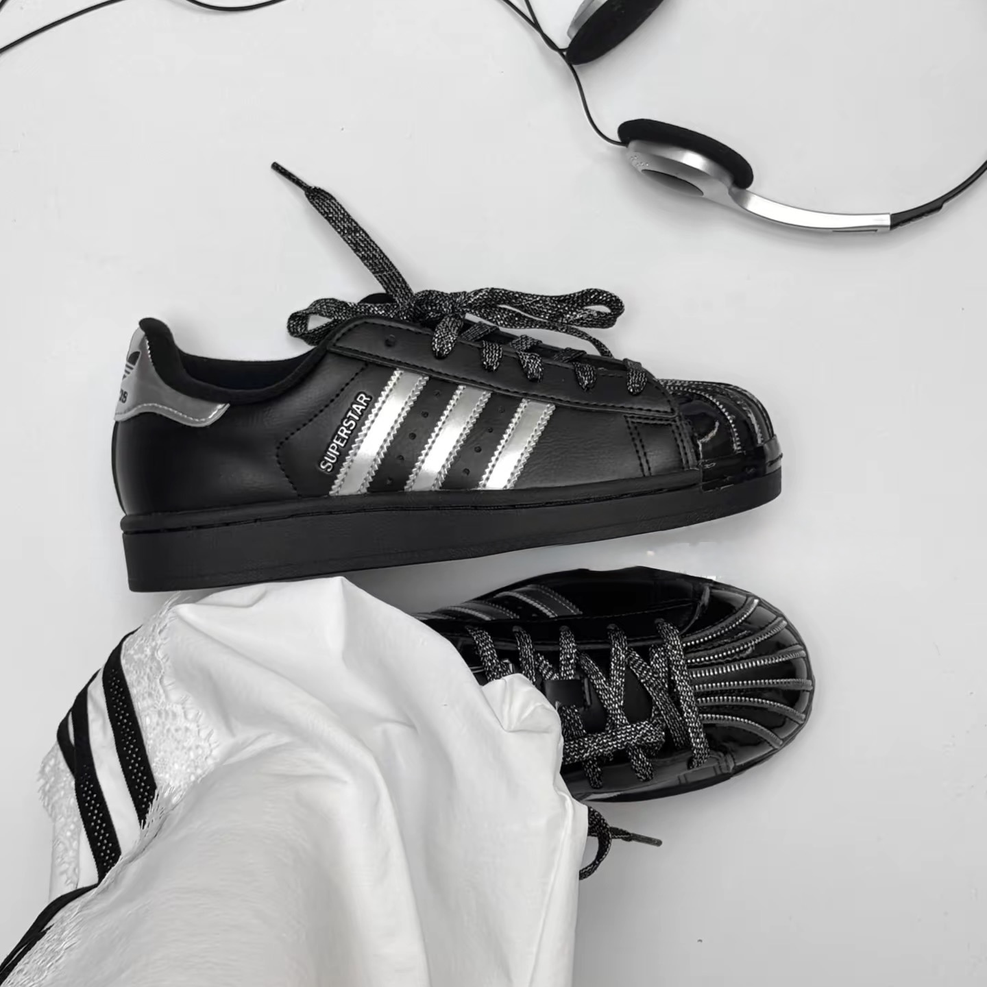 ADIDAS SUPERSTAR II 黑銀 亮黑 貝殼鞋 亮皮 雙鞋帶 休閒 女鞋 LA3778