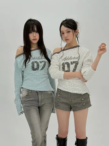 mmb滿版星星校園風斜領長tee