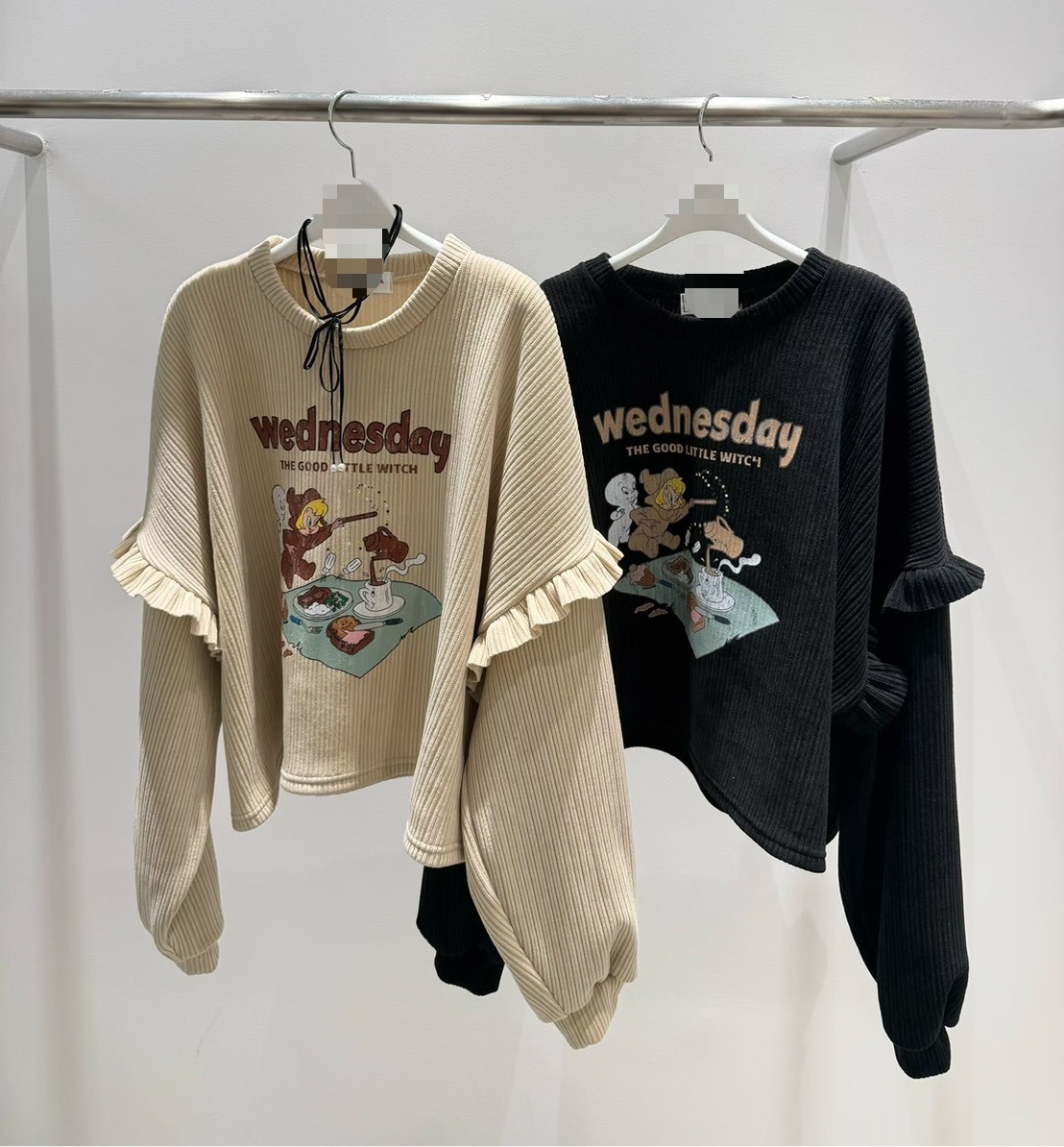 Wednesday卡通坑條上衣