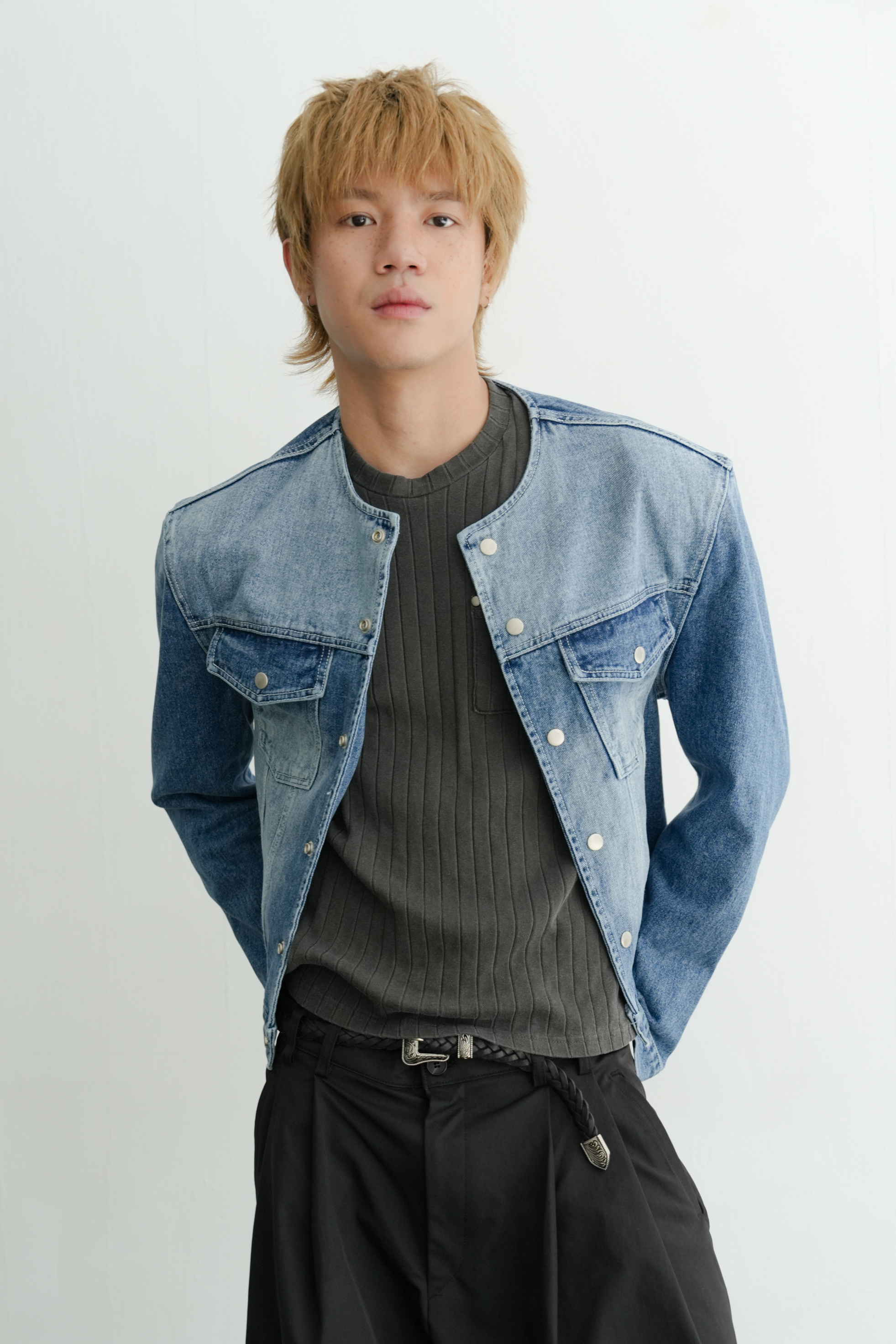 shoulder pad collarless jacket #外套
