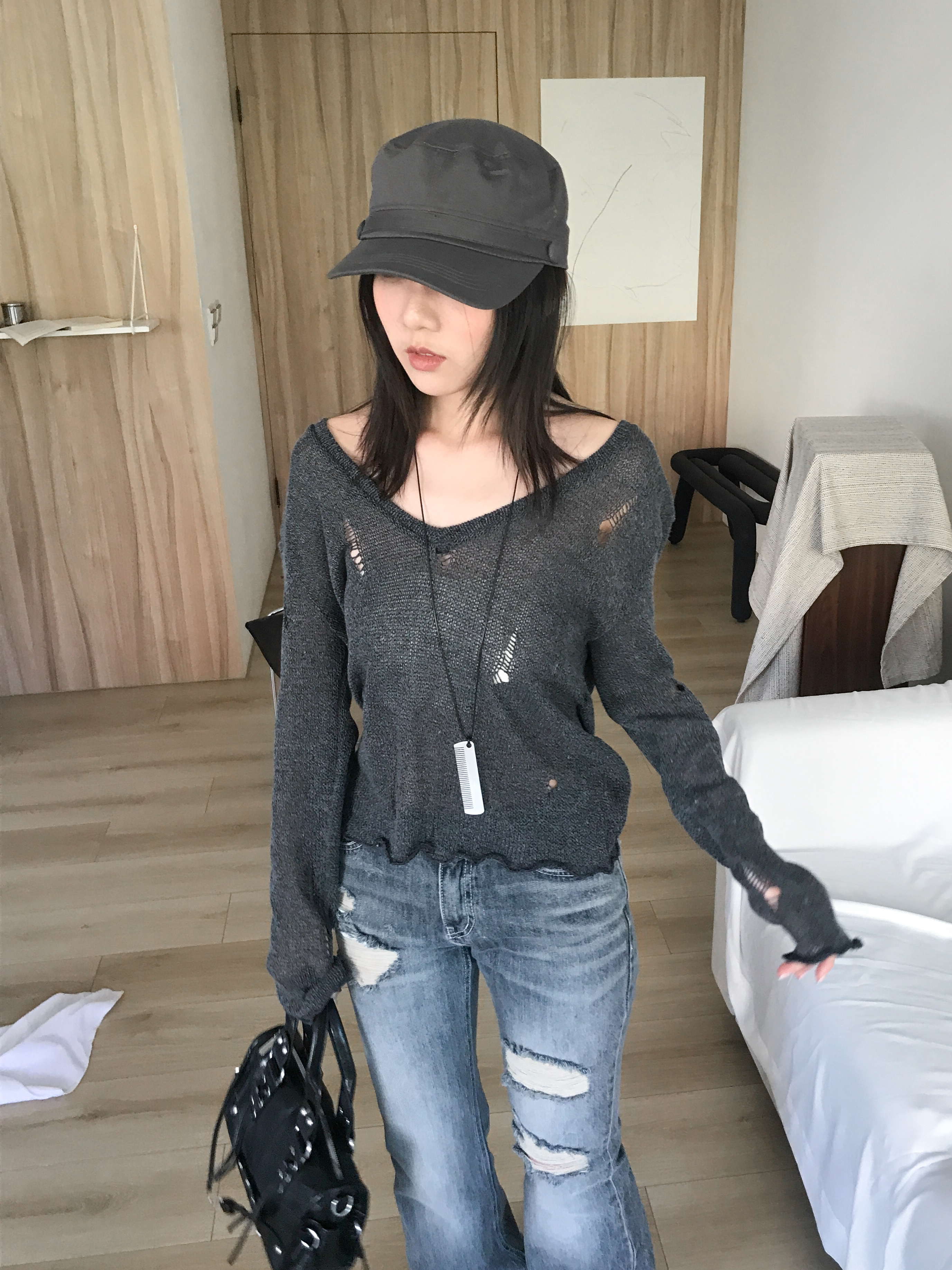 damage deep v knit #上衣