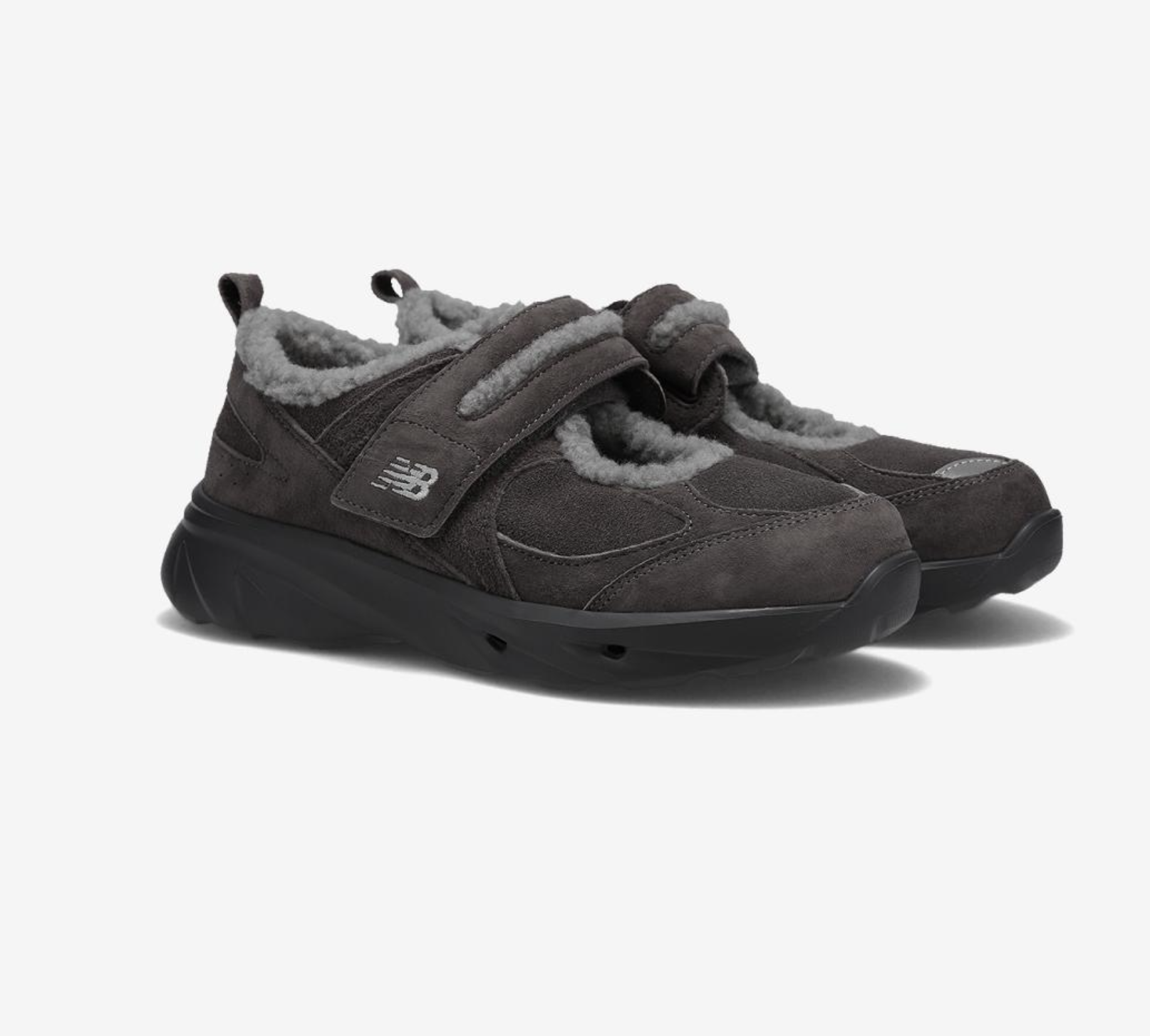 (Pre-order) New Balance Breeze Winter- Grey