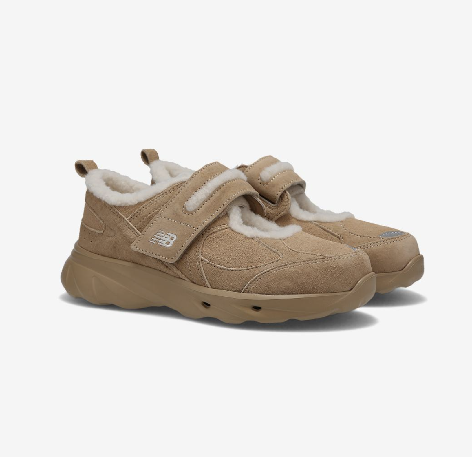 (Pre-order) New Balance Breeze Winter- Beige