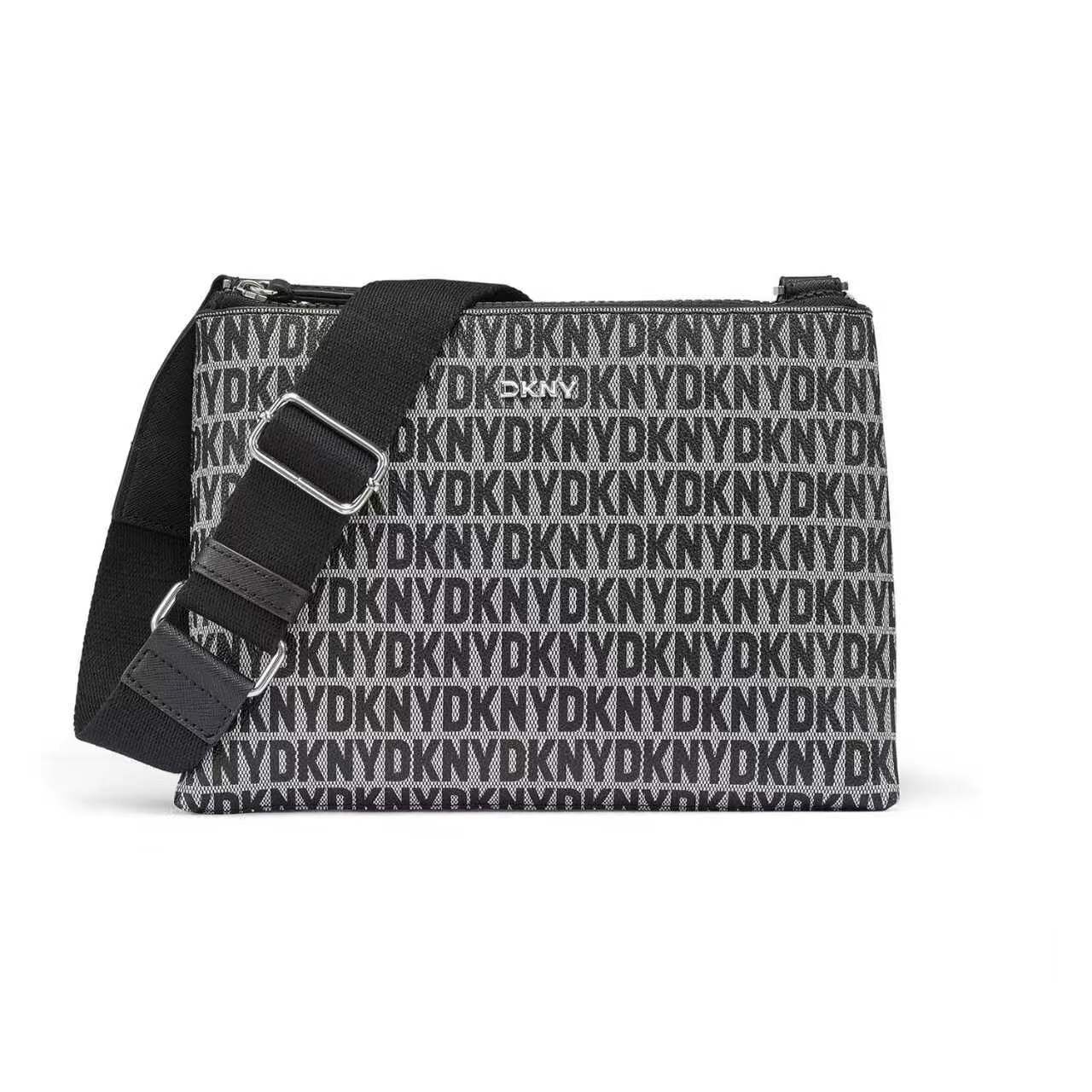 【預購】DKNY N100909 滿版印花斜挎包