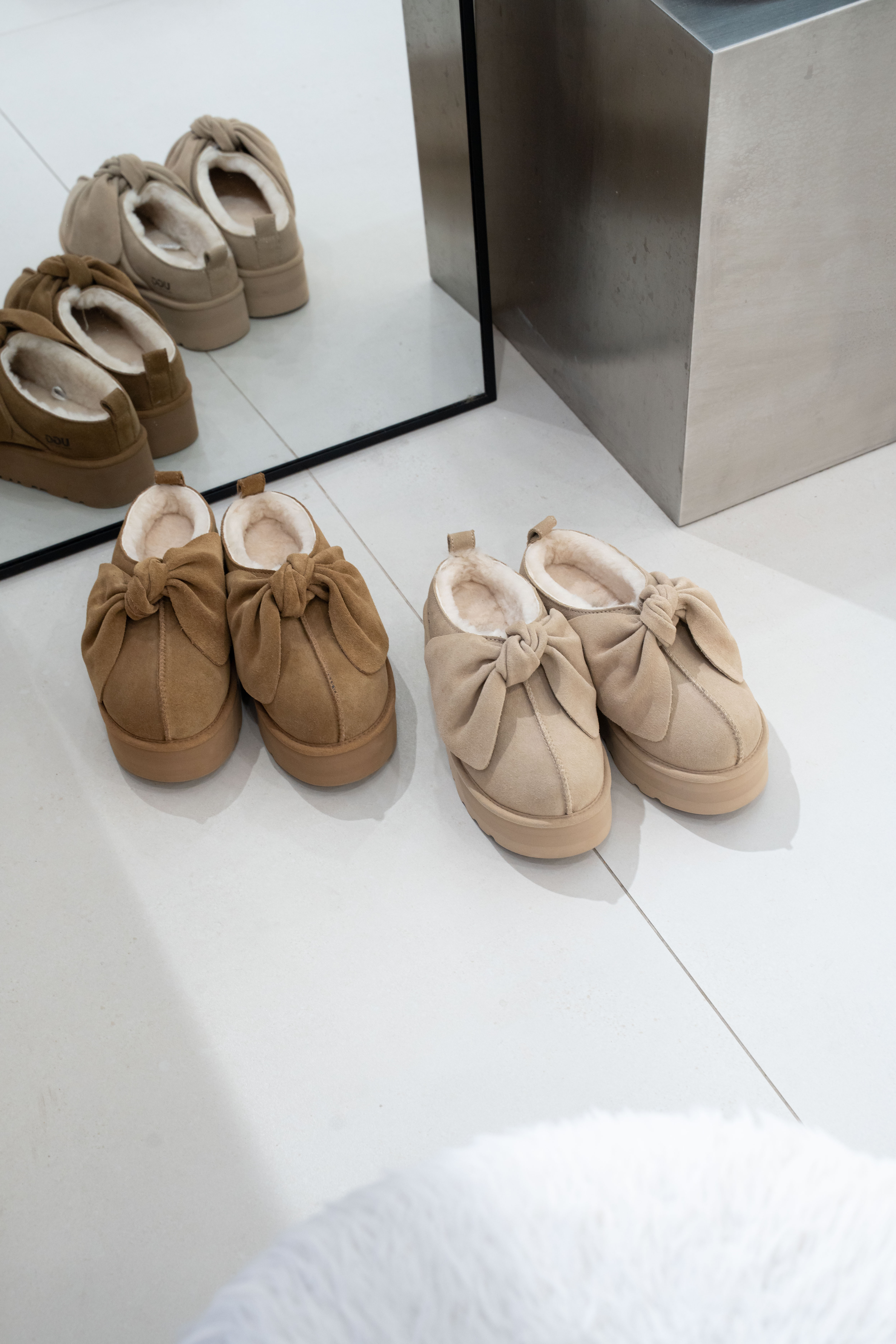 【2色入】UGG Ozlana 2026AW Oversized Bow Platform Loafer