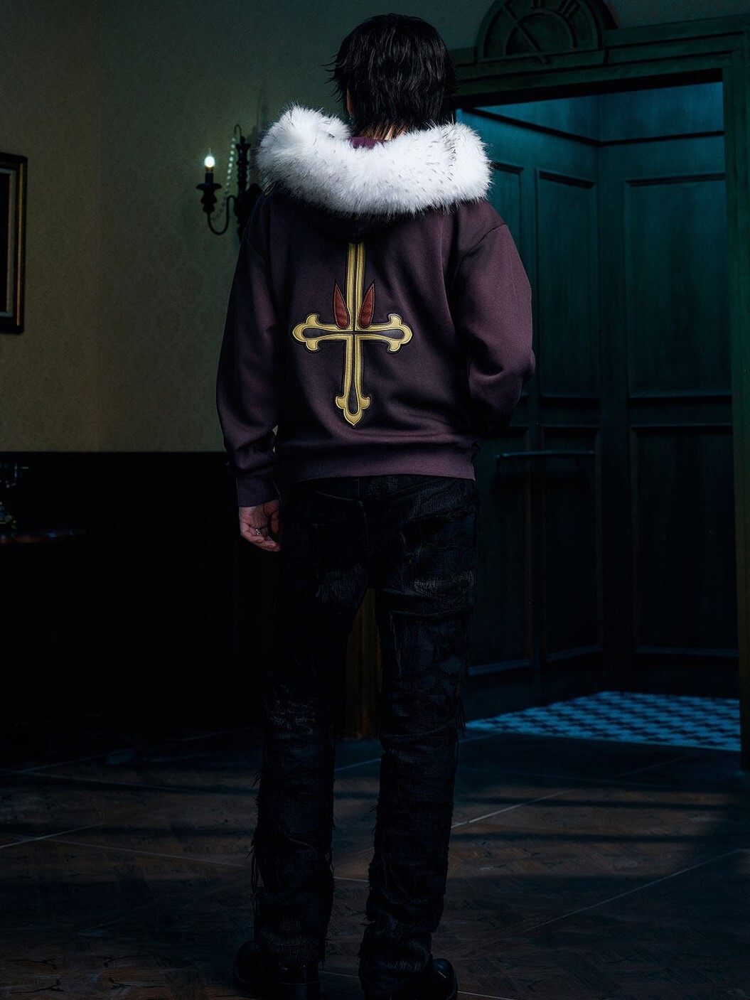 MEDM X Hunter × Hunter Collaboration Series: Kuroro Appliqué Embroidery Fur Collar Zip-Up Jacket