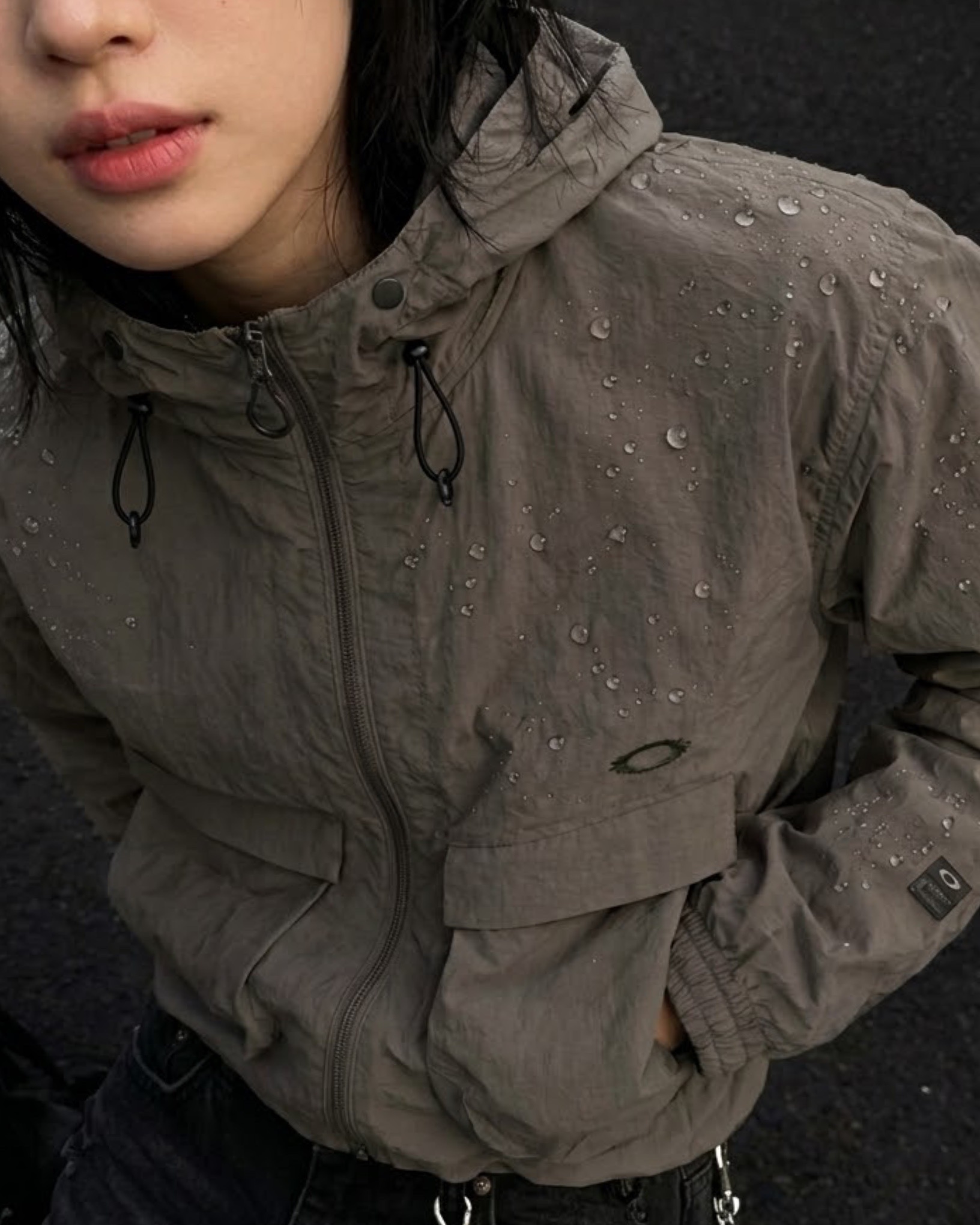 Oakley Fgl Vapor Jacket 1.0 機能 防潑水 透氣 輕量 連帽外套 四色