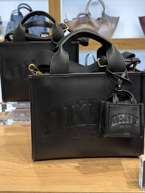 【預購】DKNY N100925 HADLEE 小號托特包 (黑色)