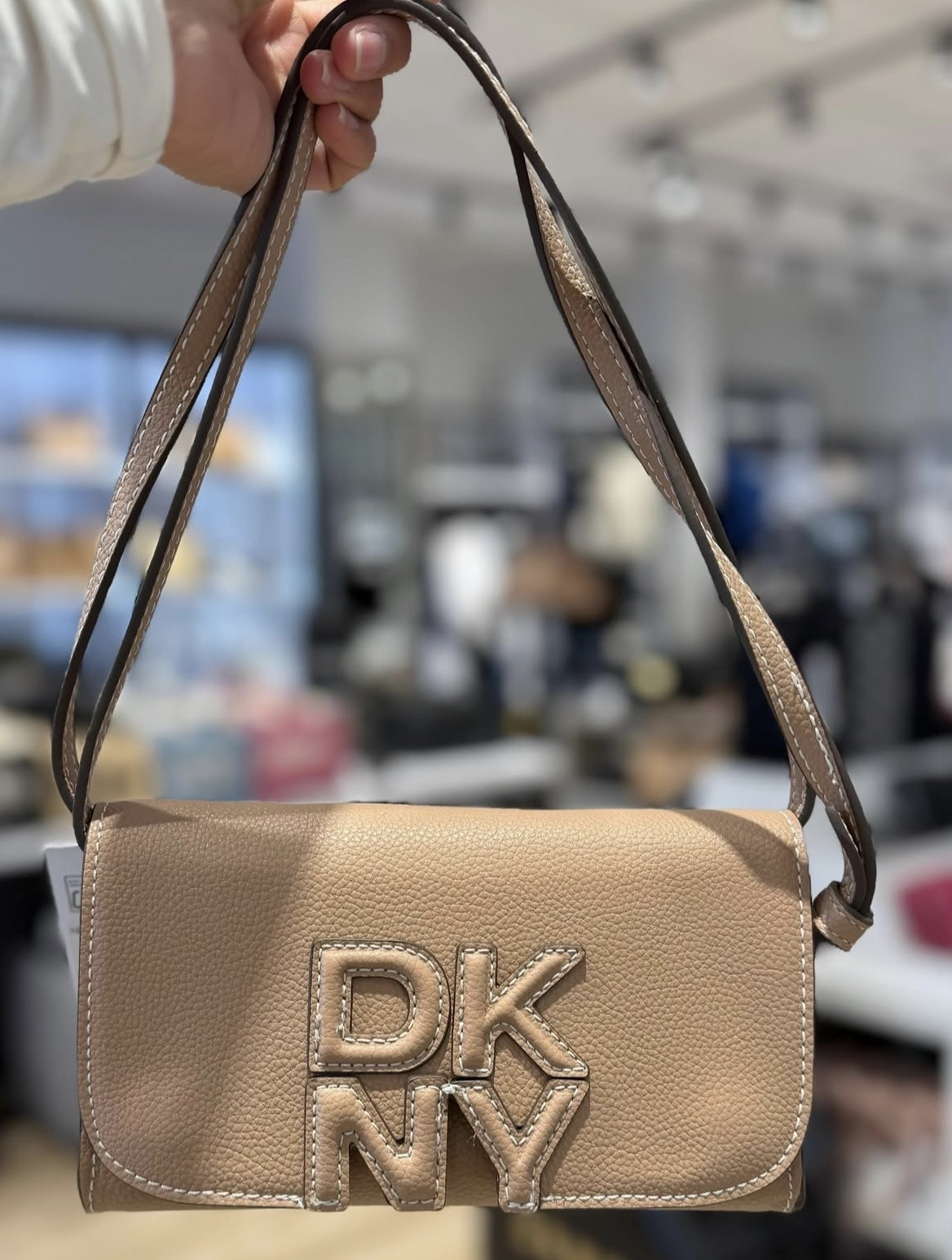 【預購】DKNY N100931 NICOLE 翻蓋斜挎包